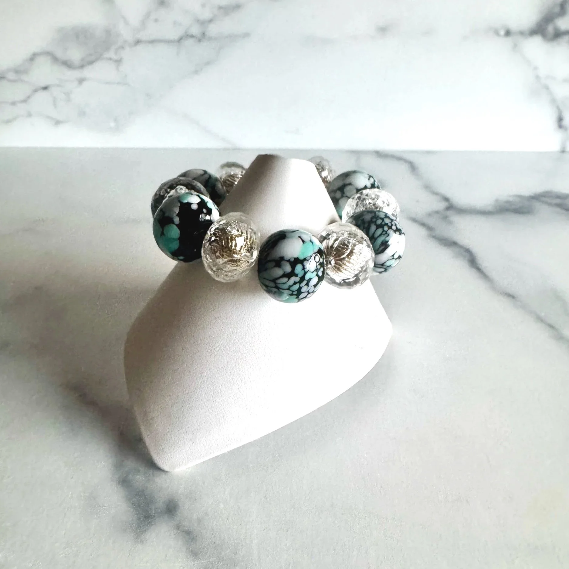 vintage glass and silver lucite bead stretchy bracelet