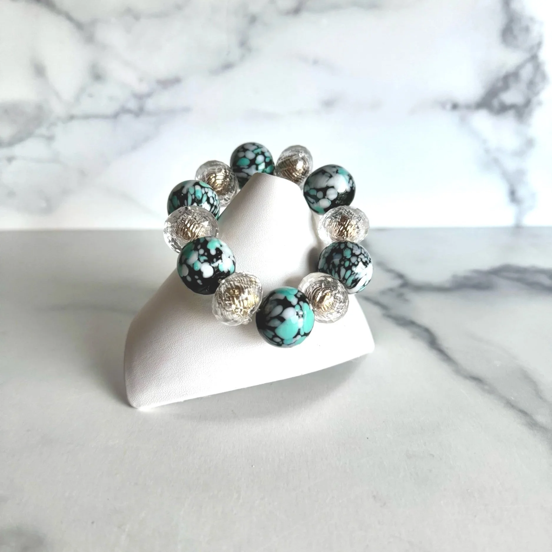 vintage glass and silver lucite bead stretchy bracelet