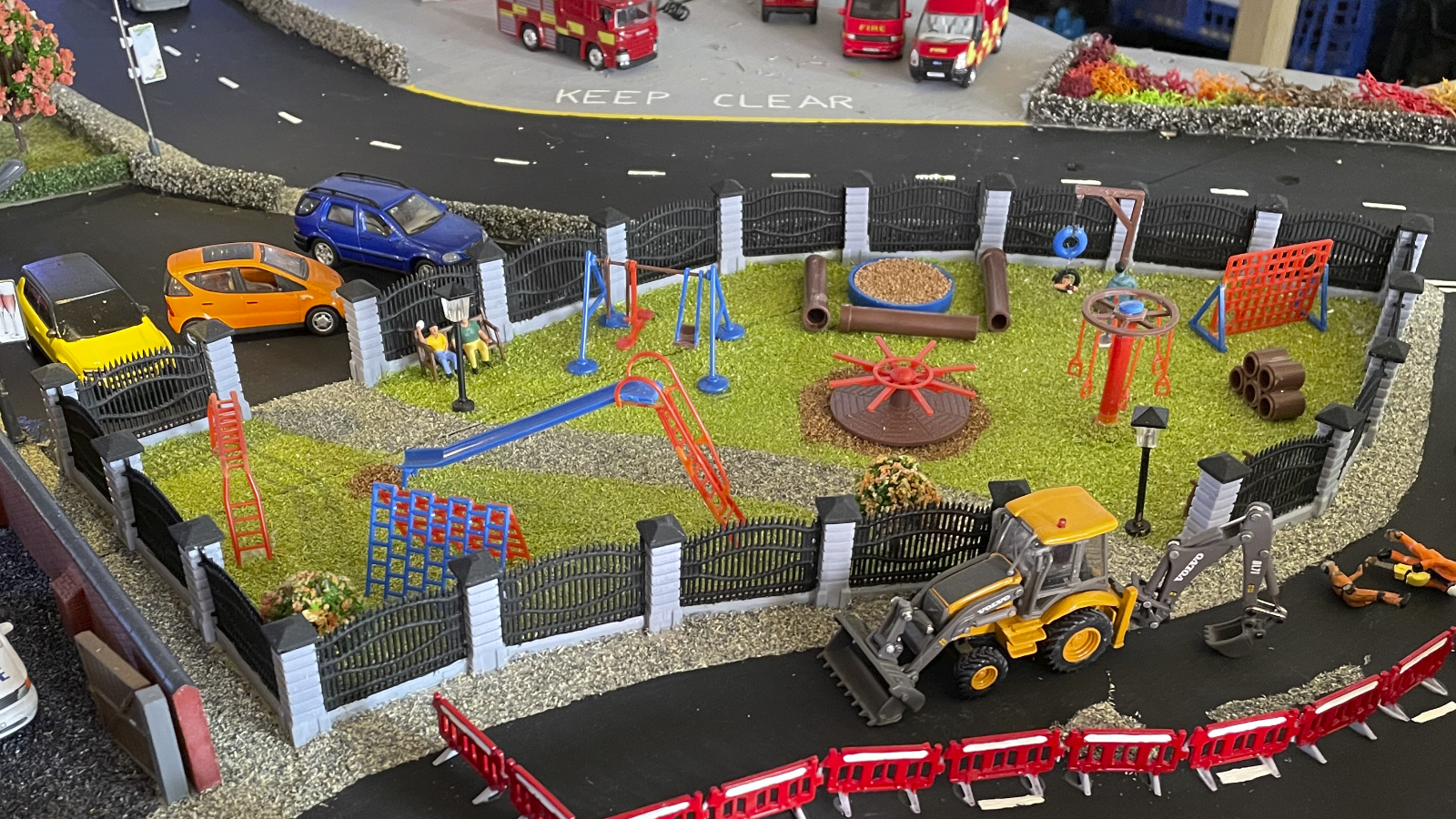 F00154-OO-Park Fencing Kit_Scene_1600x900px Web.png