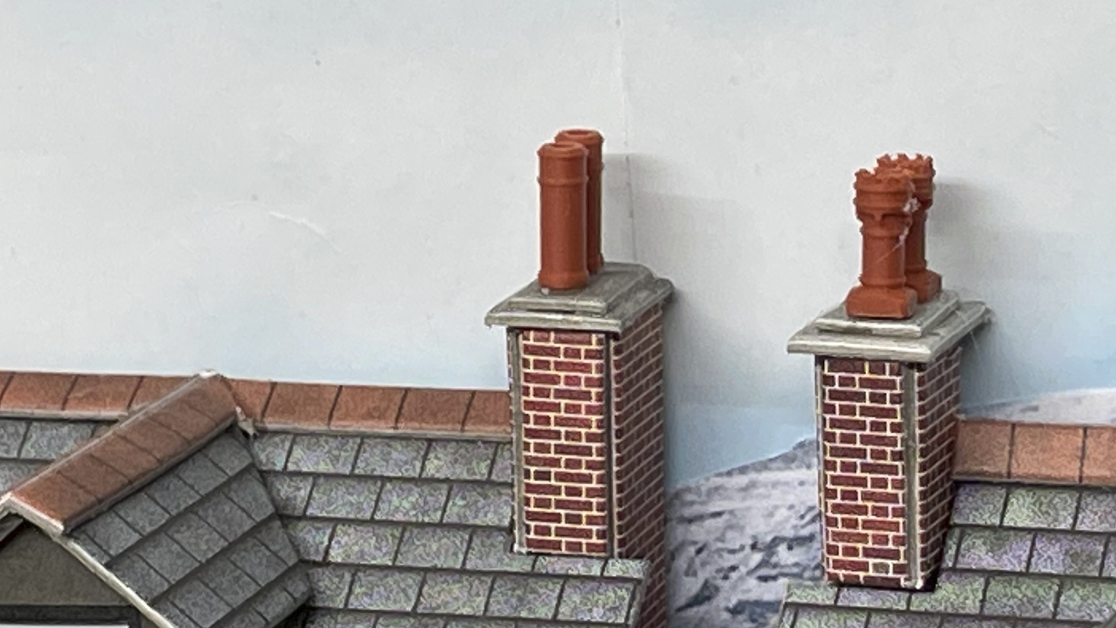F00140-OO-CAN-Chimney Pots Cannon_Scene_Close Up_1600x900px web.png
