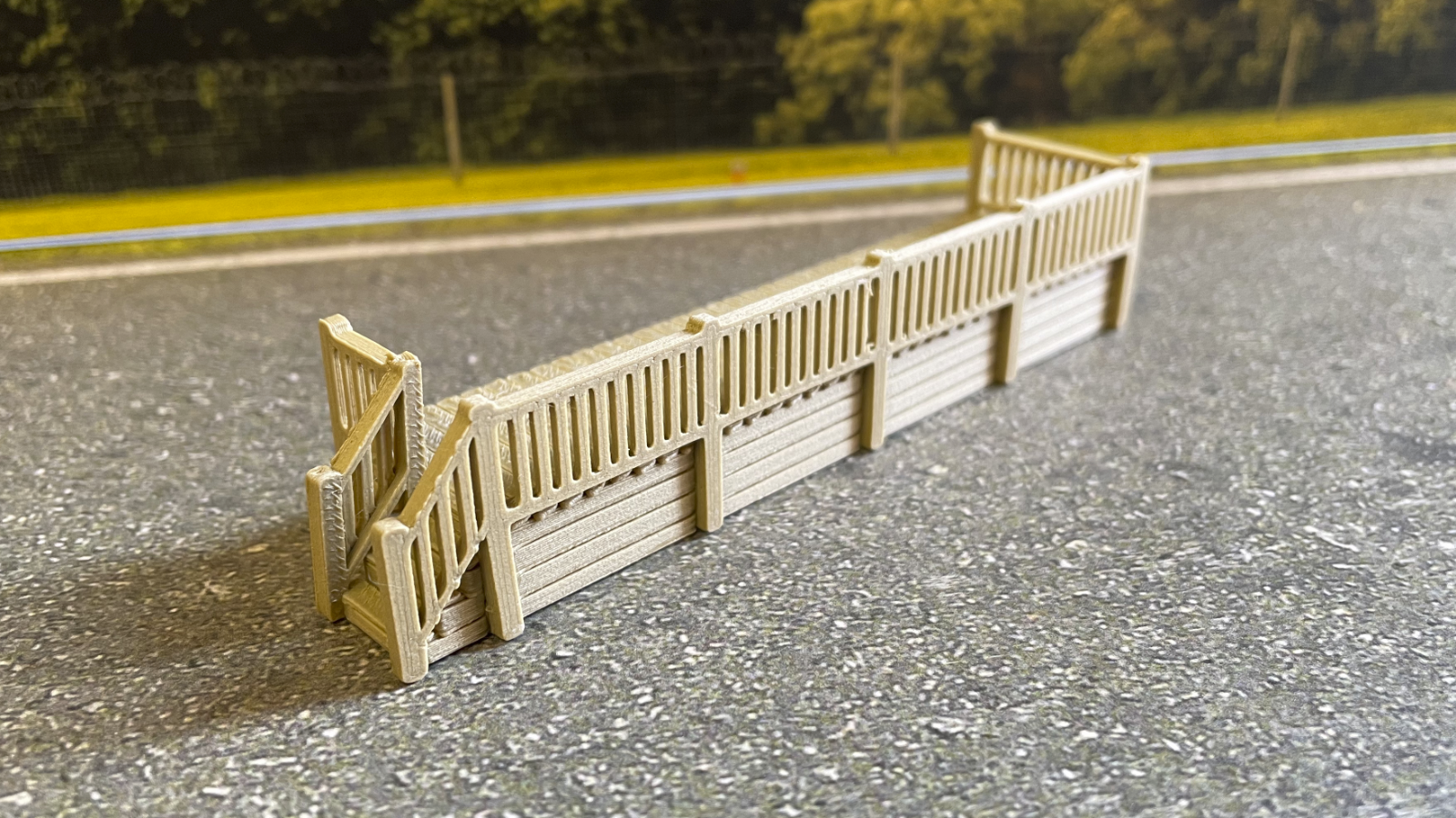 F00142-OO-Static Caravan Decking_Assembled_1600x900px web.png