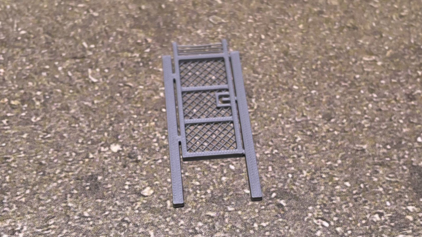 F00062-Chainlink Fencing Kit_Personnel Gate_1600x900 web.png