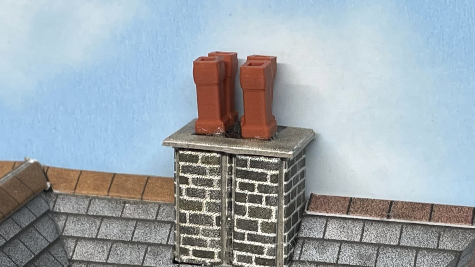 F00140-OO-SQR-Chimney Pots Square_Scene_Close Up_1600x900px web.png
