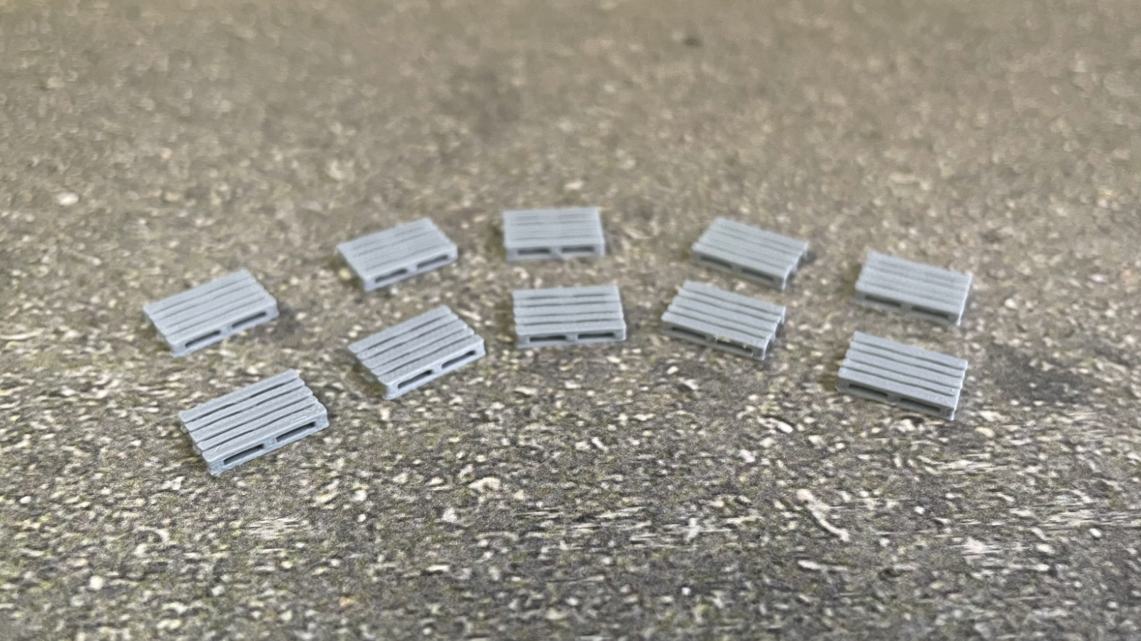 F00012-TT_Euro Pallets Unpainted 1600x900px web.png