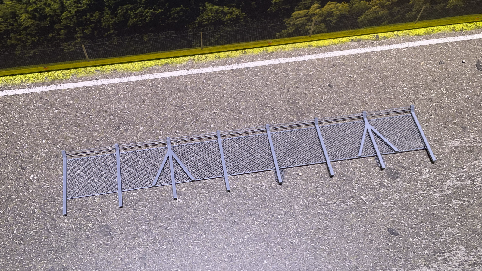 F00062-Chainlink Fencing Kit_Fence Section_1600x900 web.png