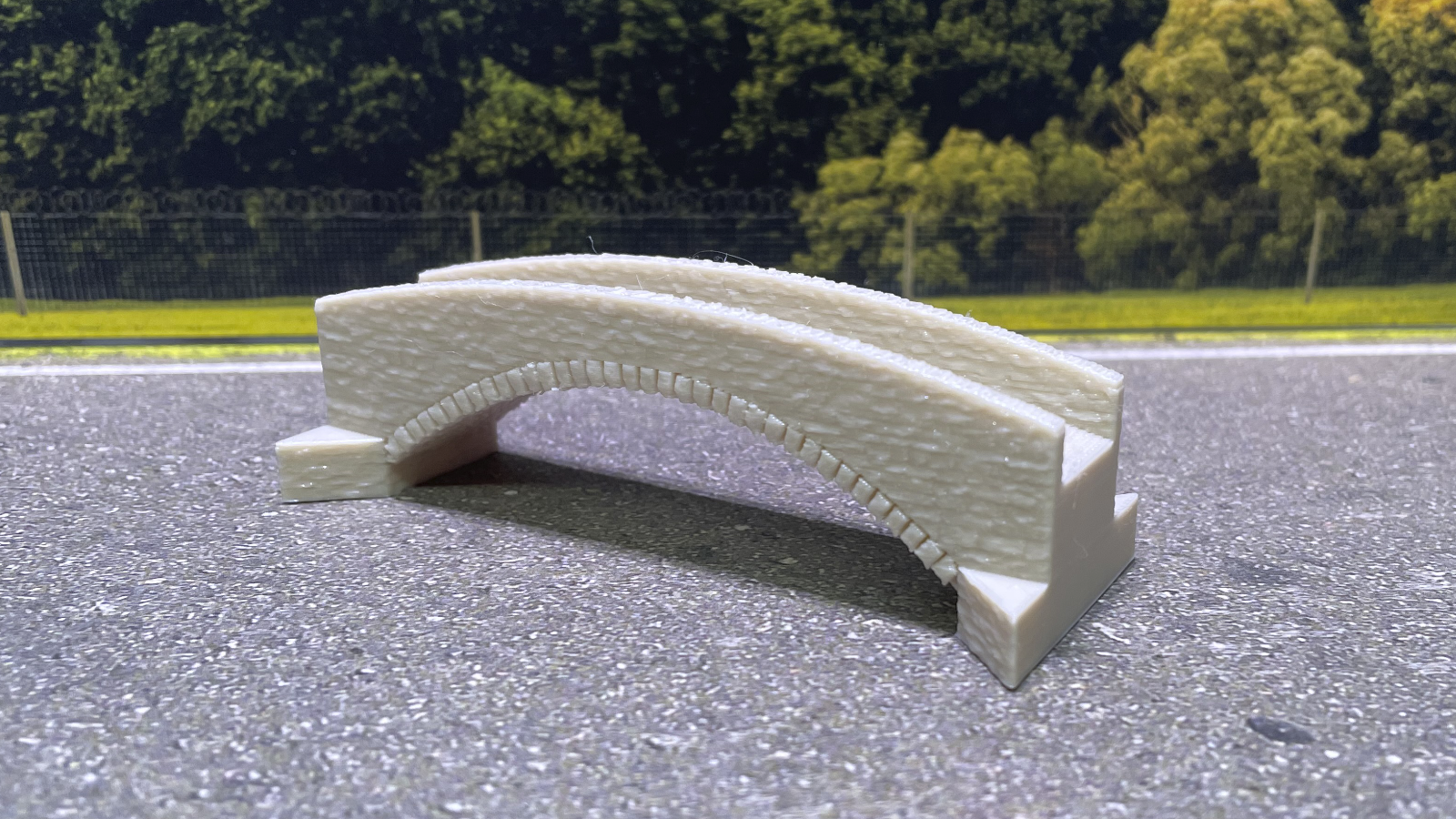 Single Track Hump Back Stone Bridge Unpainted N-Gauge