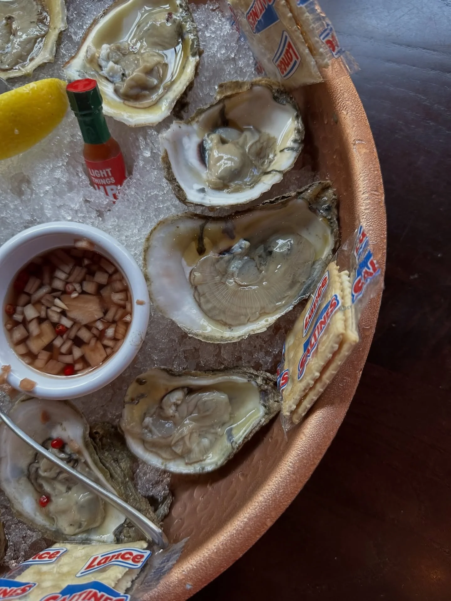 You, me, a dozen oysters, a bottle of bubbly, and all the drama from the past week 💕🦪🍾

Join us every Thursday for $1.50 Oysters on the Half Shell and deals on select bottles of Prosecco and Champagne! 

Sounds like the perfect way to spend Girl&r