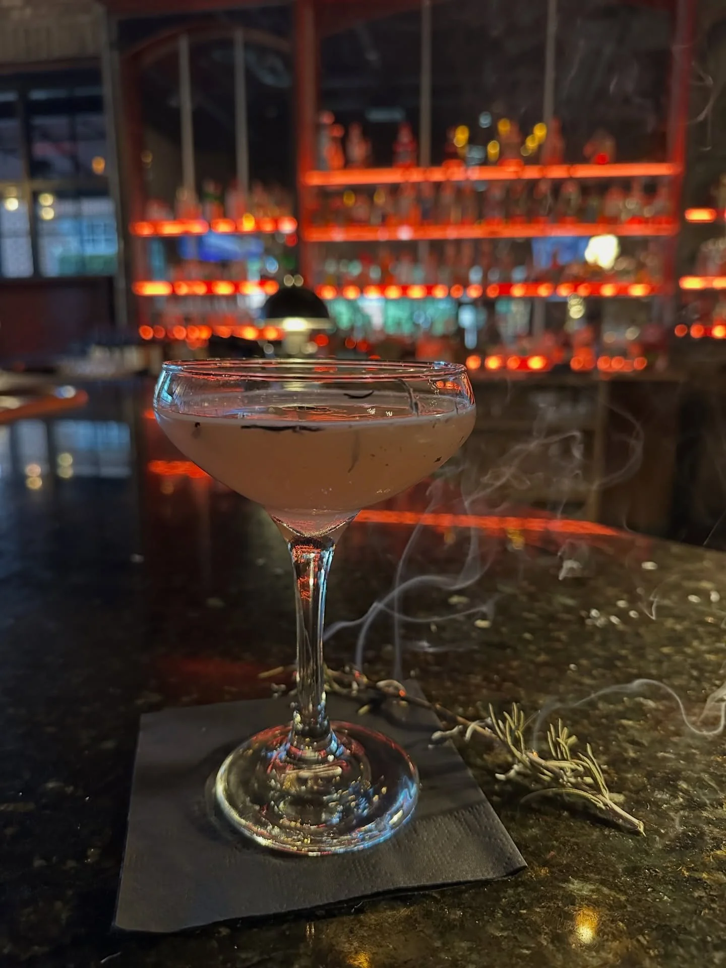 This is your opportunity to get out of the house before this winter storm moves in! 🥶❄️

Cozy up by our fireplace with a cocktail and some appetizers, or enjoy our Thursday night special - Bubbles and Oysters! Every Thursday, our Oysters are just $1