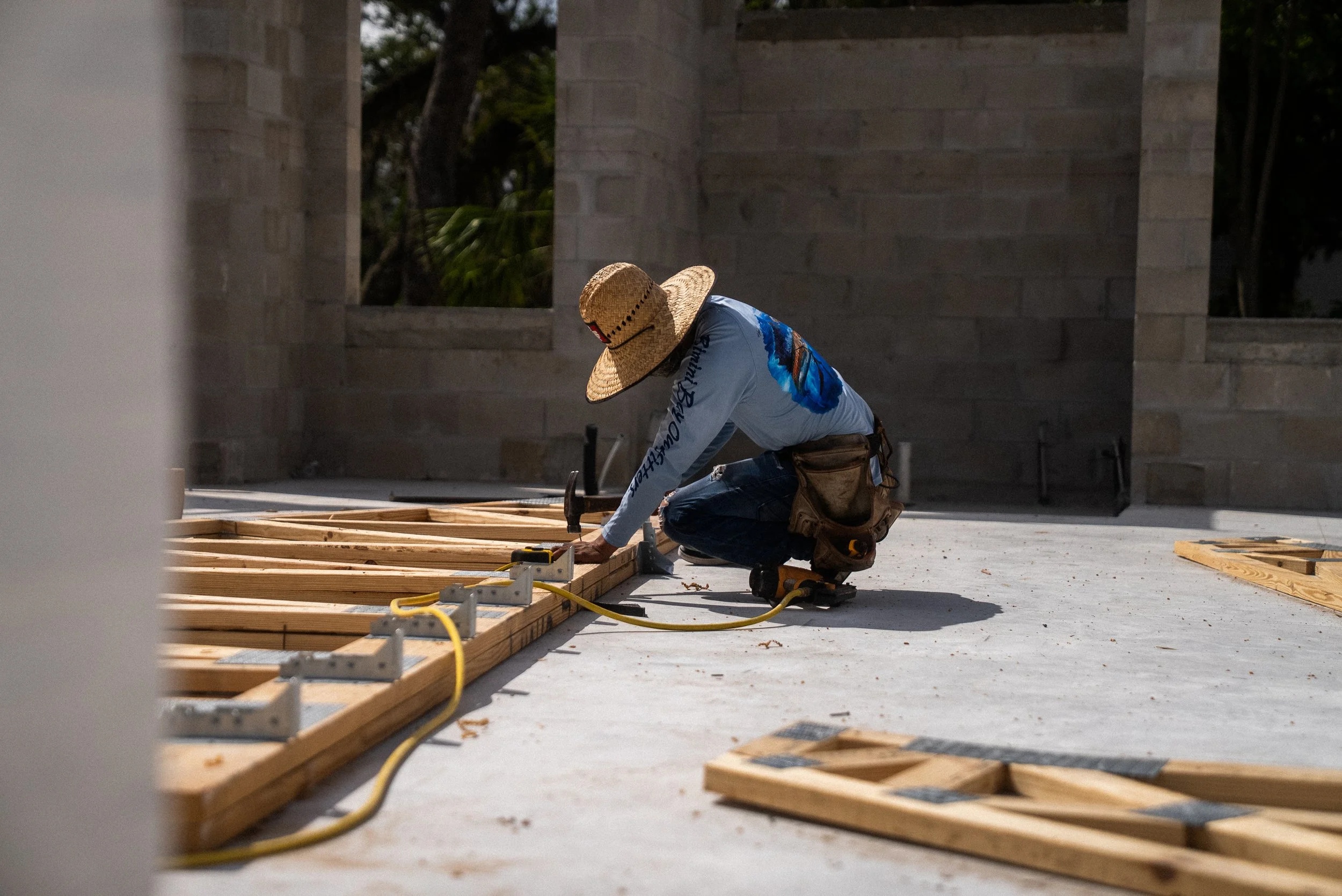 Dynan5215HiddenRoofTrussStart02835.jpg