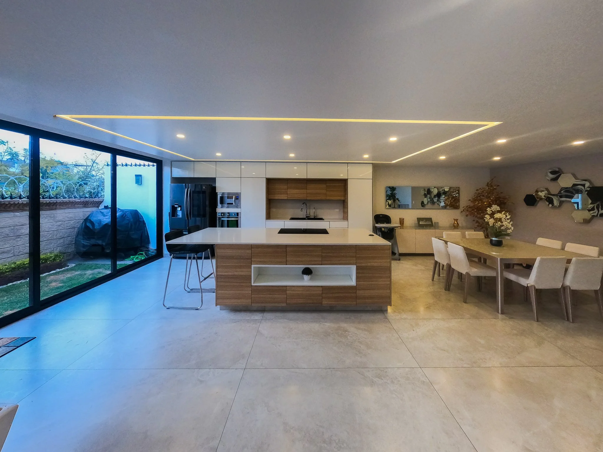 Casa-Isla-Blanca-Lomas PB Comedor.jpg