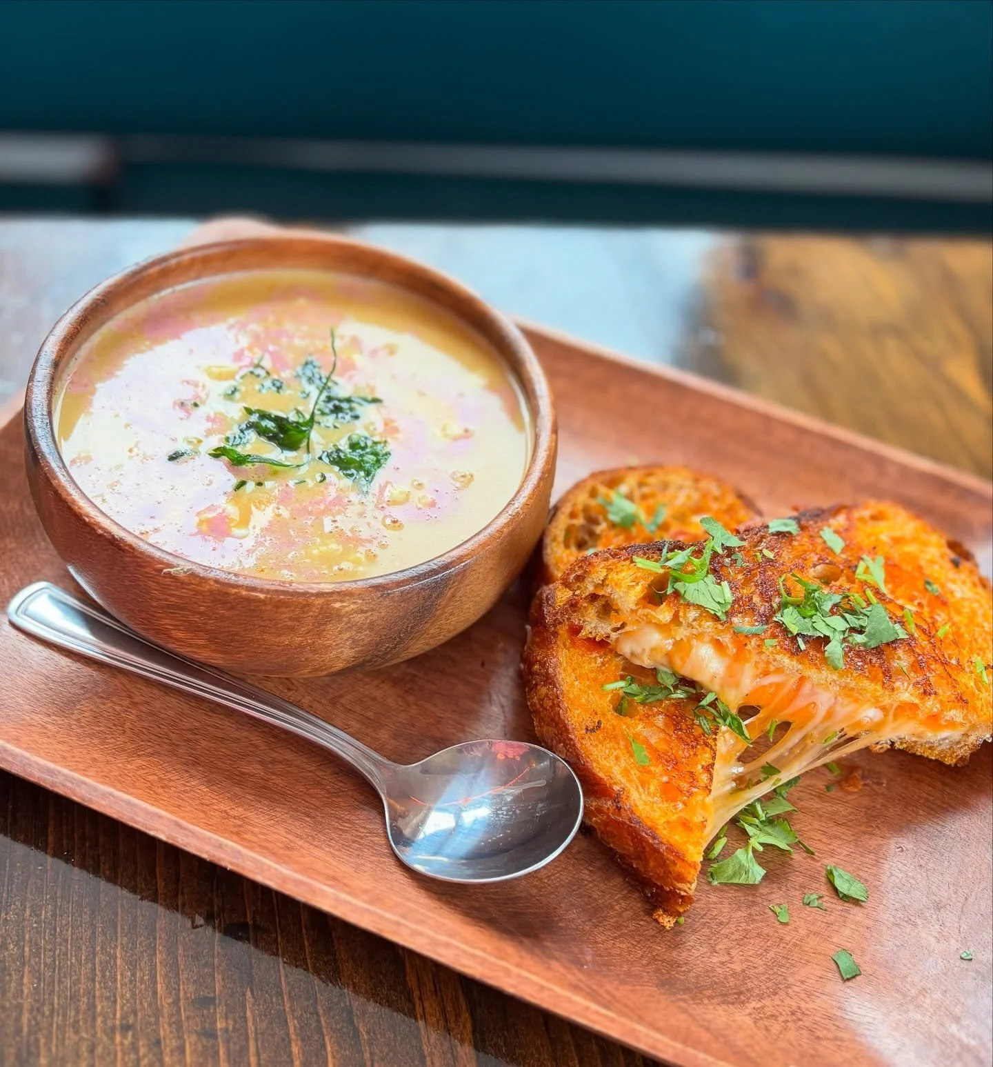 If soup season had a signature dish, this might be it 🧡
Brown butter maple miso pumpkin soup topped with goat cheese, crispy Korean pepper powder quinoa, fresh parsley and cranberry crema.
Available solo or paired with a grilled cheese for maximum c