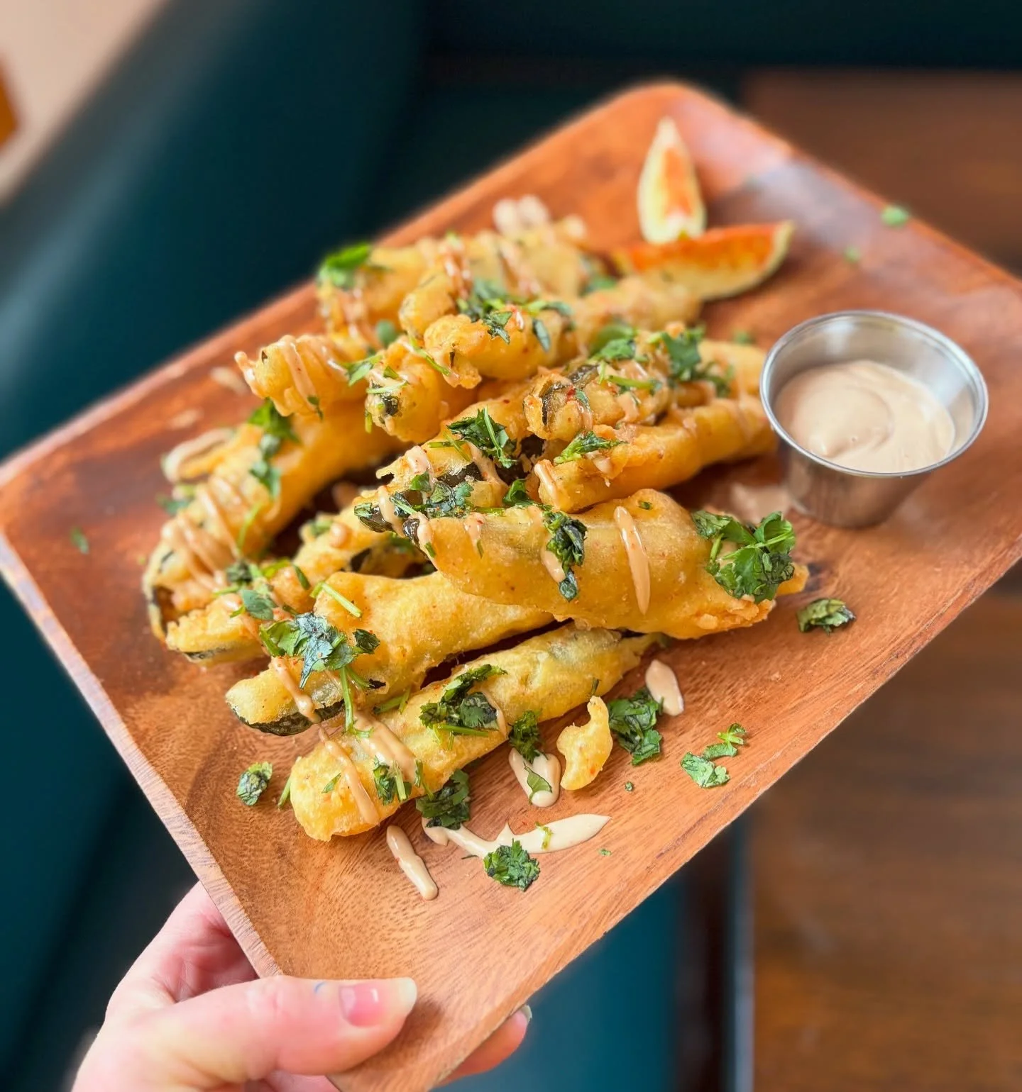 This week: Tempura Pickles 🤤🥒 

Our housemade pickles battered in Tajin tempura, topped with tangy Ontario black garlic aioli and chopped cilantro.
Try some tonight! 😊
#chadwicksTO