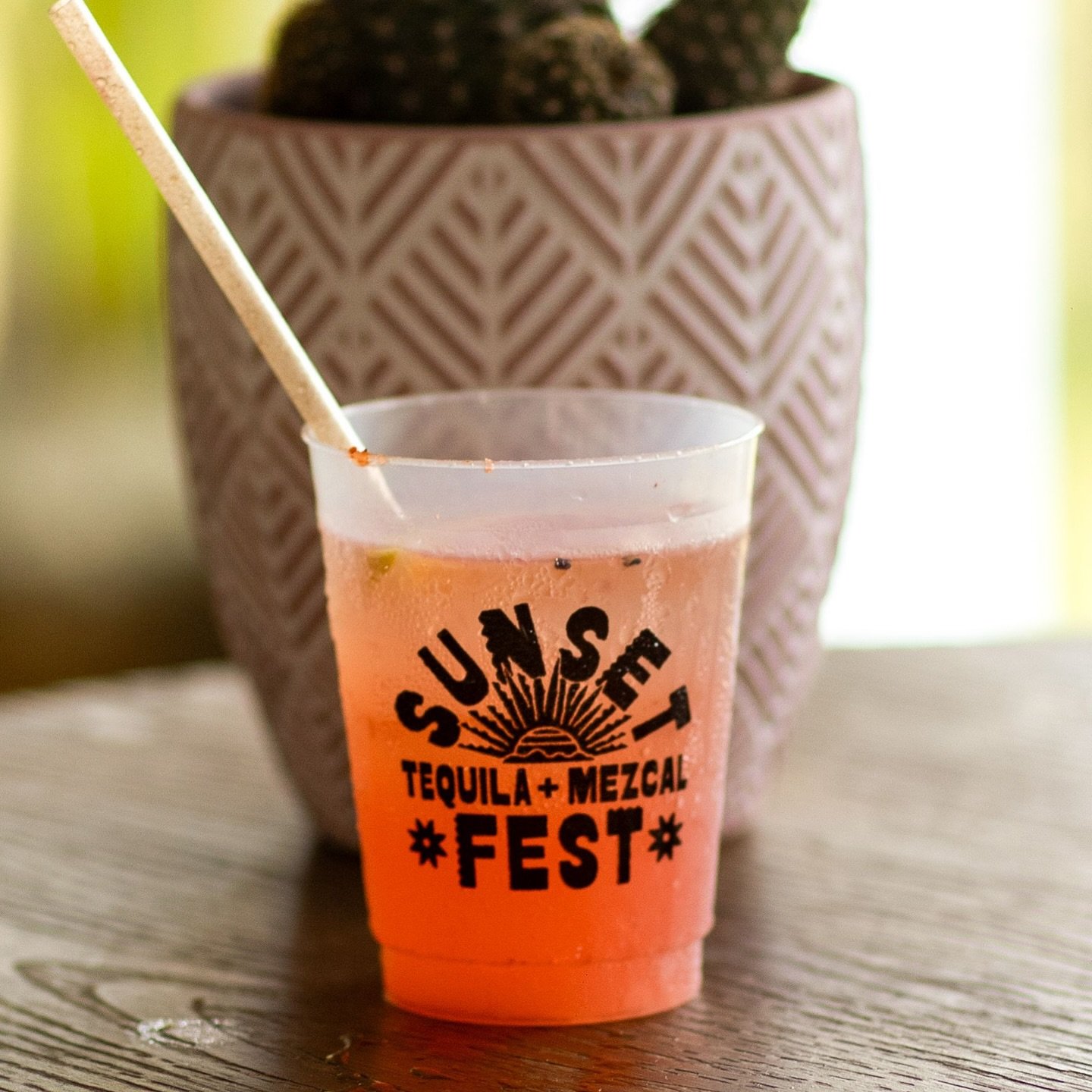 🚨GIVEAWAY!! We are teaming up with @sunsettequilafest and giving away 2 general admission tickets (a $150 value) 
Enjoy food samplings, tequila tastings and live music! 

TO ENTER:

✔️ Like this post

👋 Follow @sunsettequilafest and @flavorsouthflo