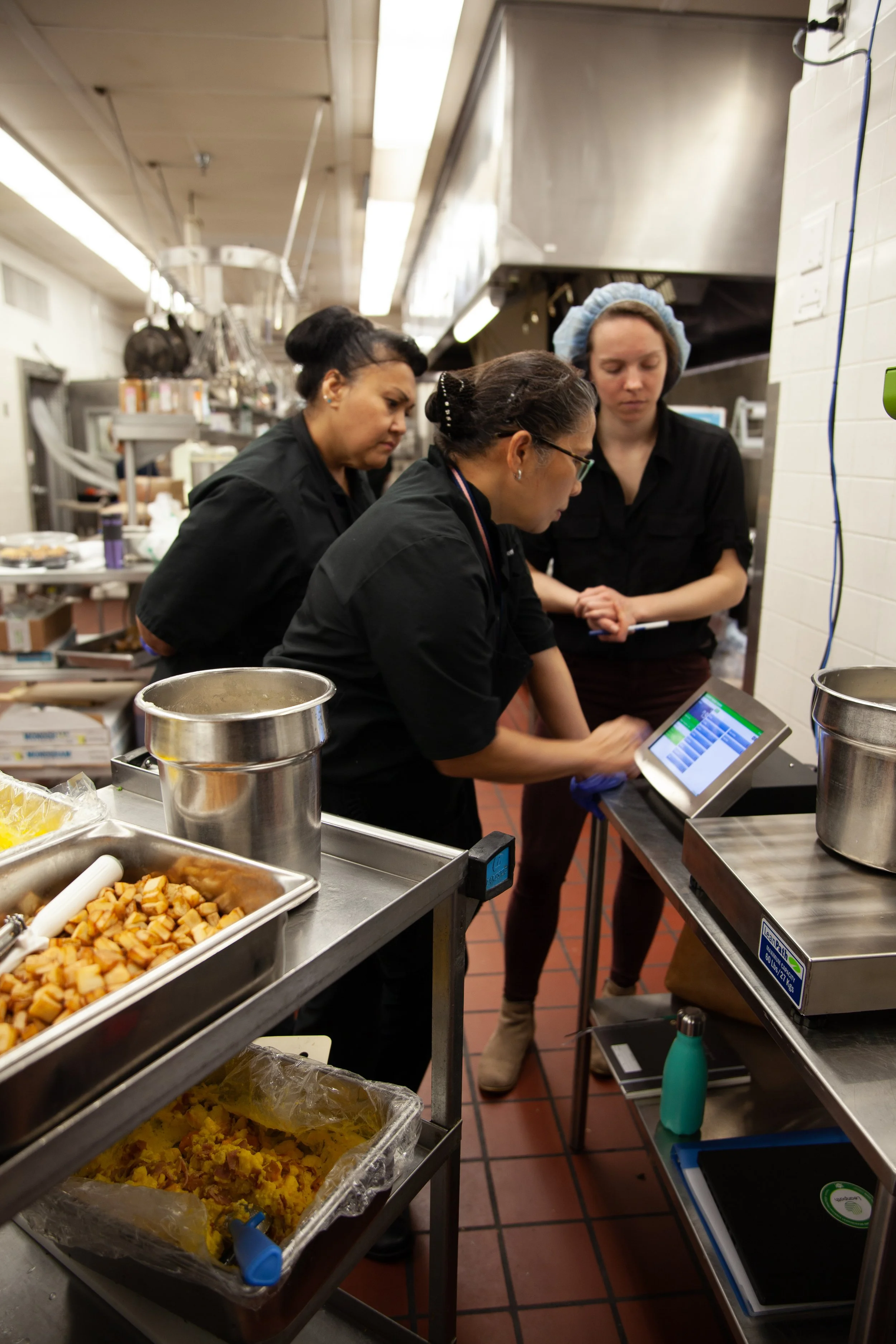 Scaling Up Food Waste Prevention, Recovery, and Recycling Initiatives