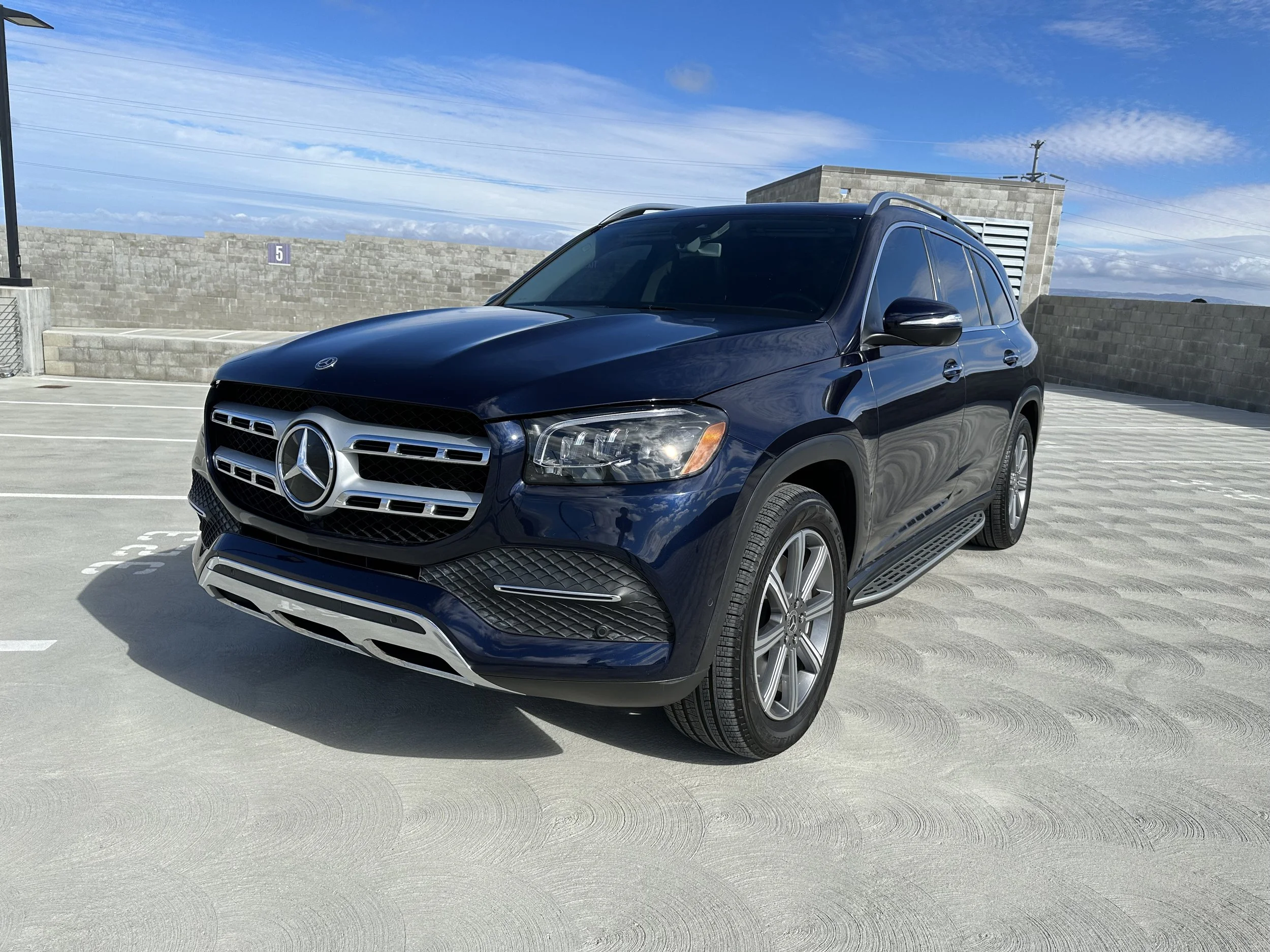 Mercedes-Benz GLS Monthly Car Rental Bay Area