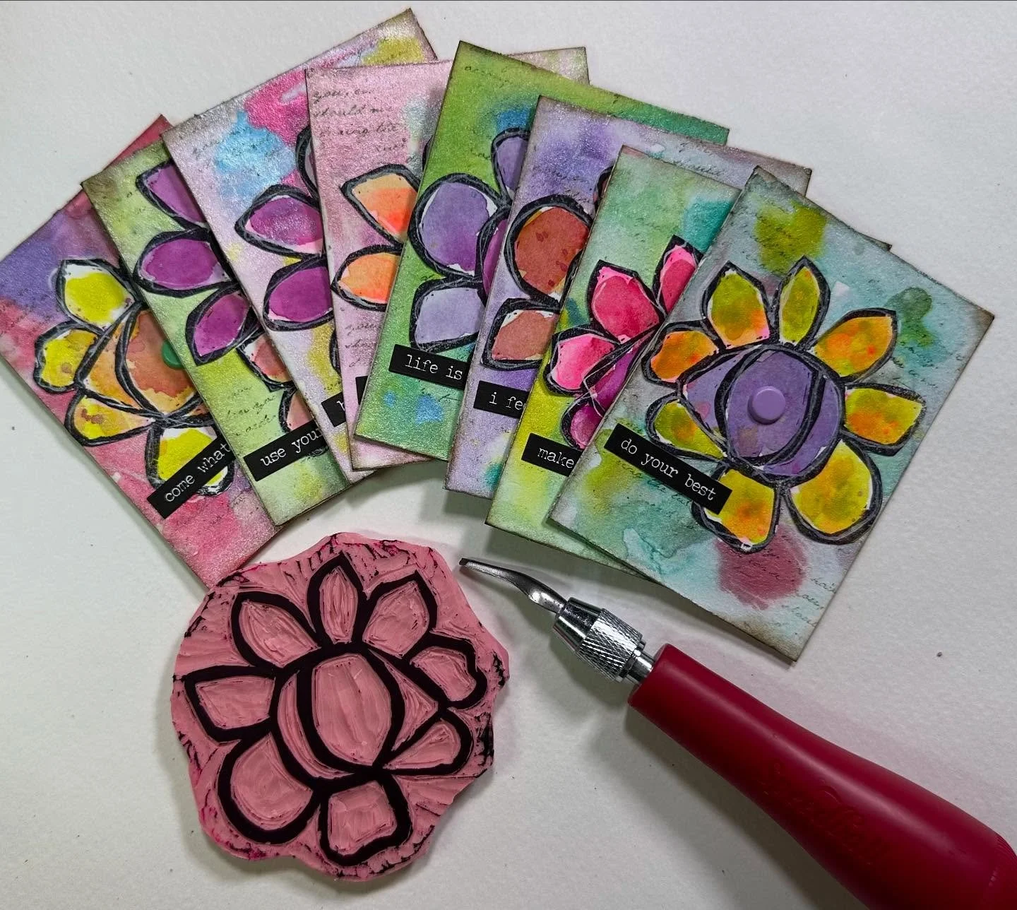 Let&rsquo;s Carve A Flower Stamp &amp; Make ATCs
The process video is up on YouTube. Link in profile. 😊

#mixedmediart #artisttradingcards #atcs #stampcarving #laurierichardsonhaleyart #inspiredbycolor