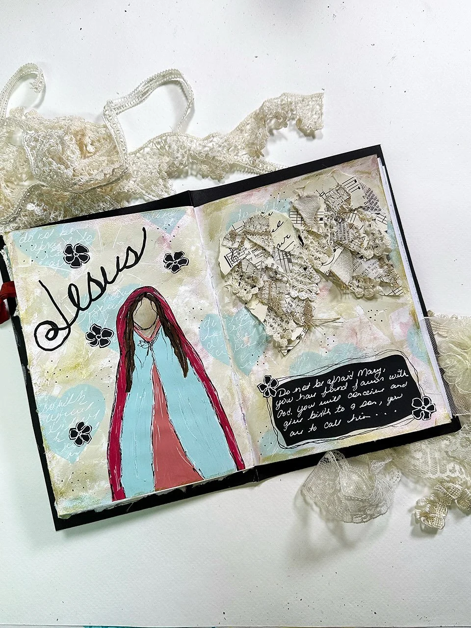 Lesson 6 in Artistic Advent with @createwithchristie The wings were so fun to make. Thank you Christie for the lovely lesson. 

You can still join the fun in the Artistic Advent Workshop until December 15, 2025. Just use the link in my bio to get sta