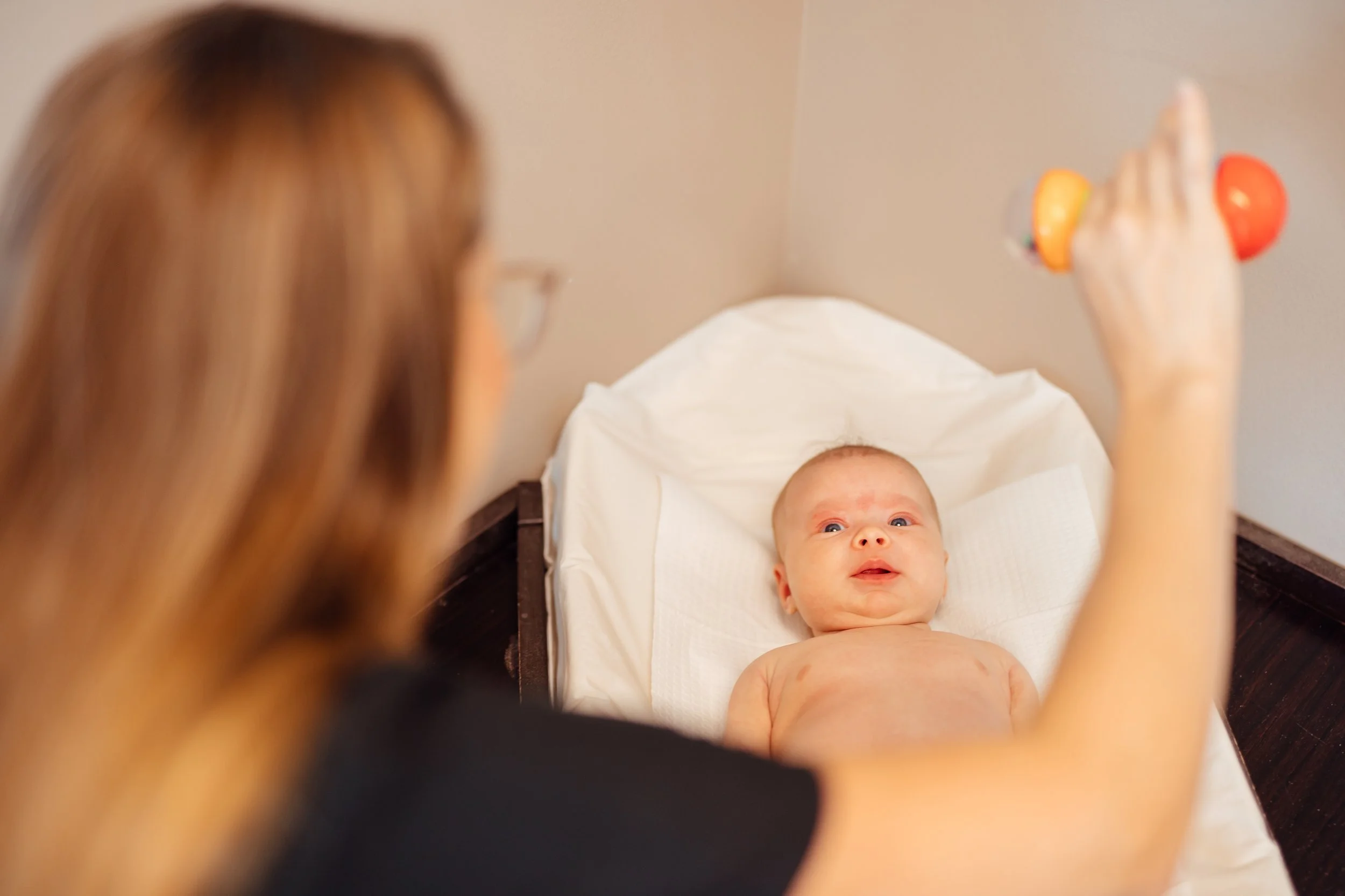 Leah Jolly Assisting with baby engagement growth and development