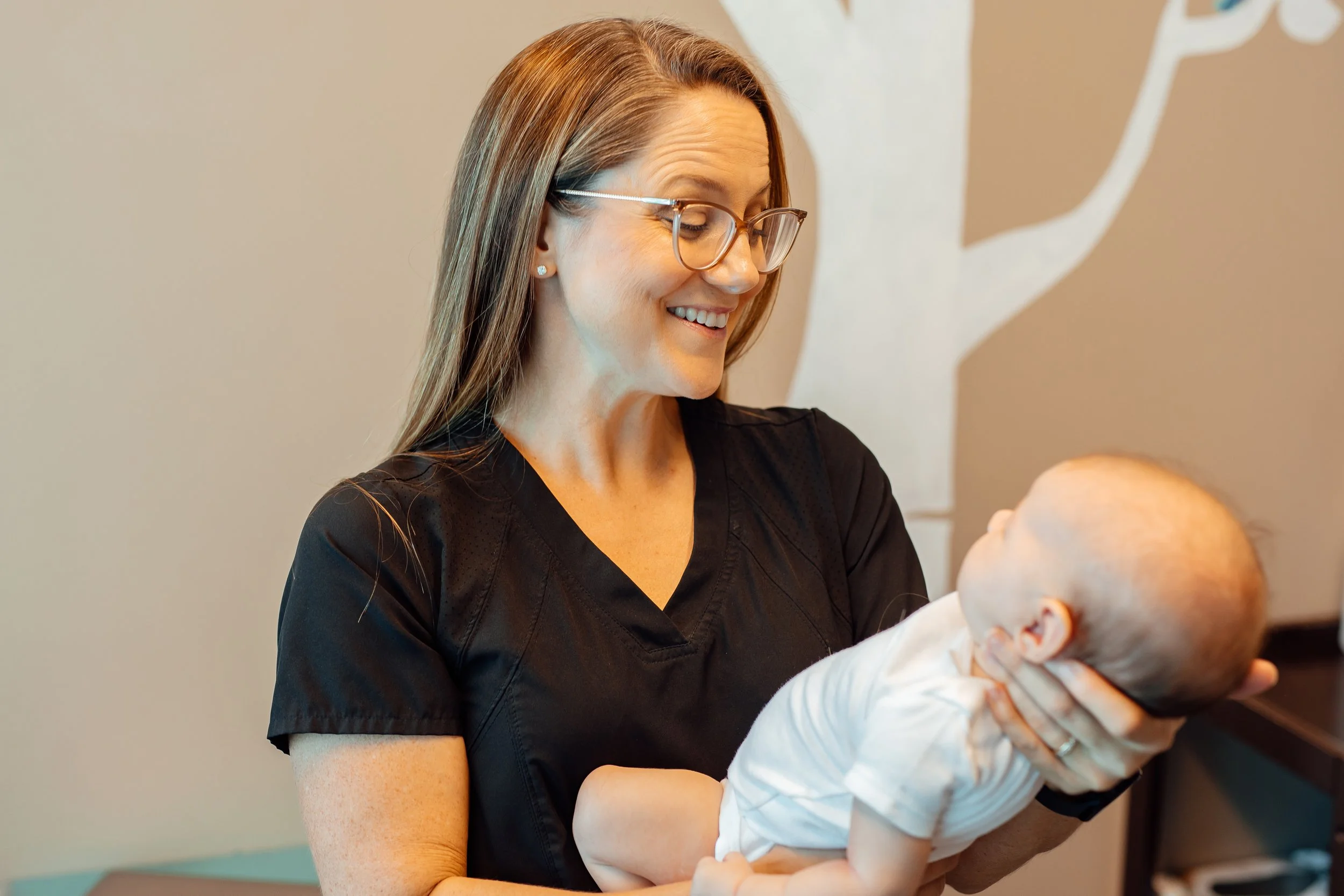 Leah Jolly, Bay Area Breastfeeding Infant consultation checkup