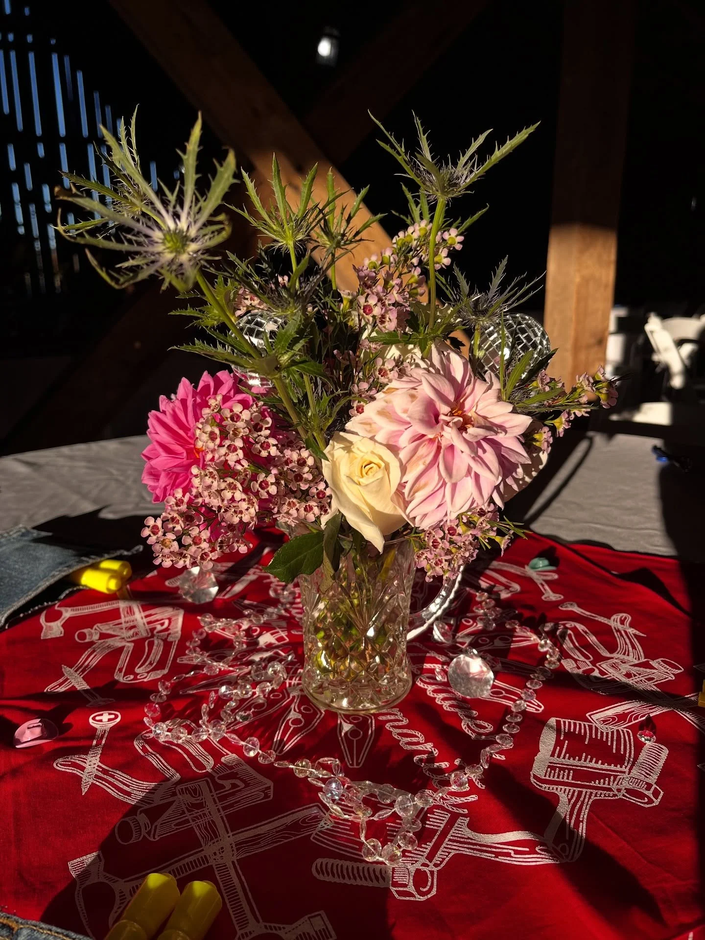 Excited to see everyone’s looks tonight! πππ€