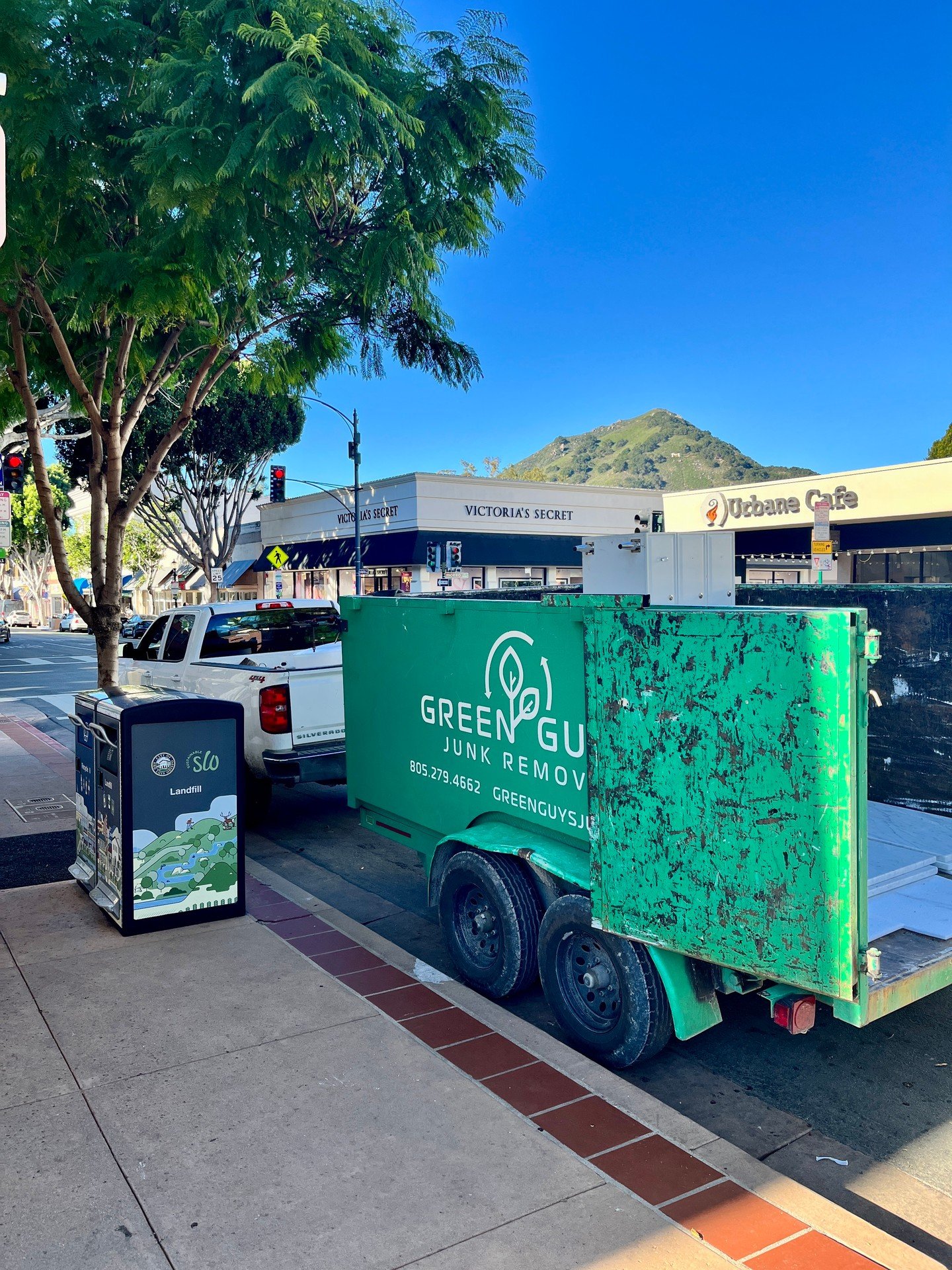 Commercial cleanouts in San Luis Obispo County made easy! 🧹 We handle all types of junk removal, from offices to retail spaces, ensuring a clutter-free environment for your business. Let us take the load off your hands so you can focus on what matte