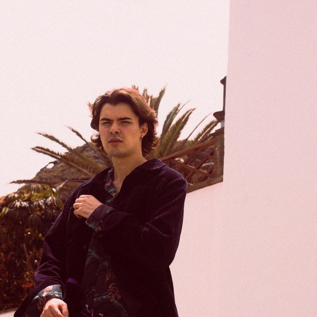 "Vaivén" by Omar Sommer - Mixed by Caio Akira & Mastered by SK Tandon
