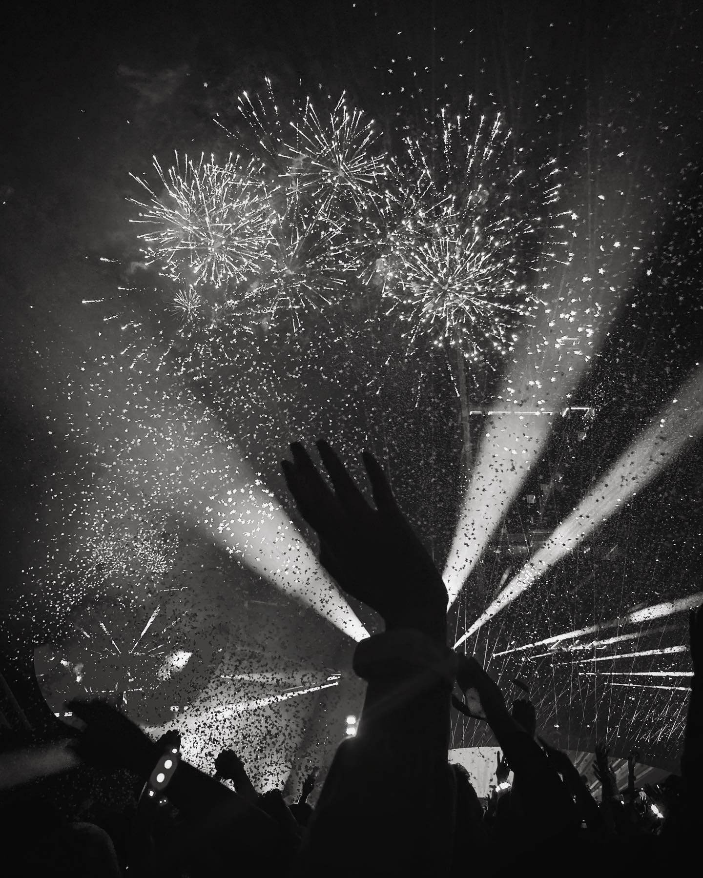 Isn&rsquo;t it amazing when life throws unexpected things your way. On Saturday I very randomly found myself watching Coldplay on the second night of their net zero world tour in San Jose! What an incredible show full of love, tears, colour, joy and 