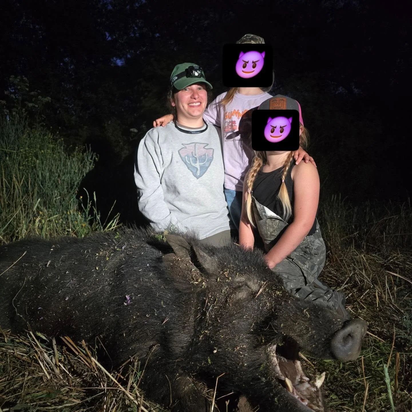 Atta girl Melissa!!! 

300 WIN MAG
168GR LONG COPPER ROSE ☠️🌹 ☠️
250 YARDS

#mcguireballistics #smcwilliamsguideservice #copperrosebullet #hunting  #longshotsandshortbloodtrails