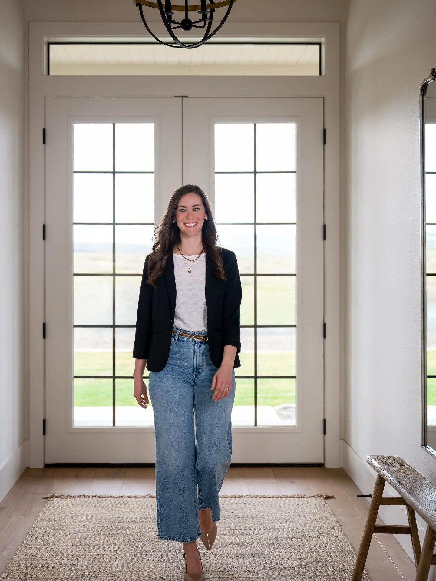 March 26&rsquo; ✌️ 
 
Lots of coffee ☕️ , miles 🏃&zwj;♀️ , houses 🏡 and gratitude ❤️