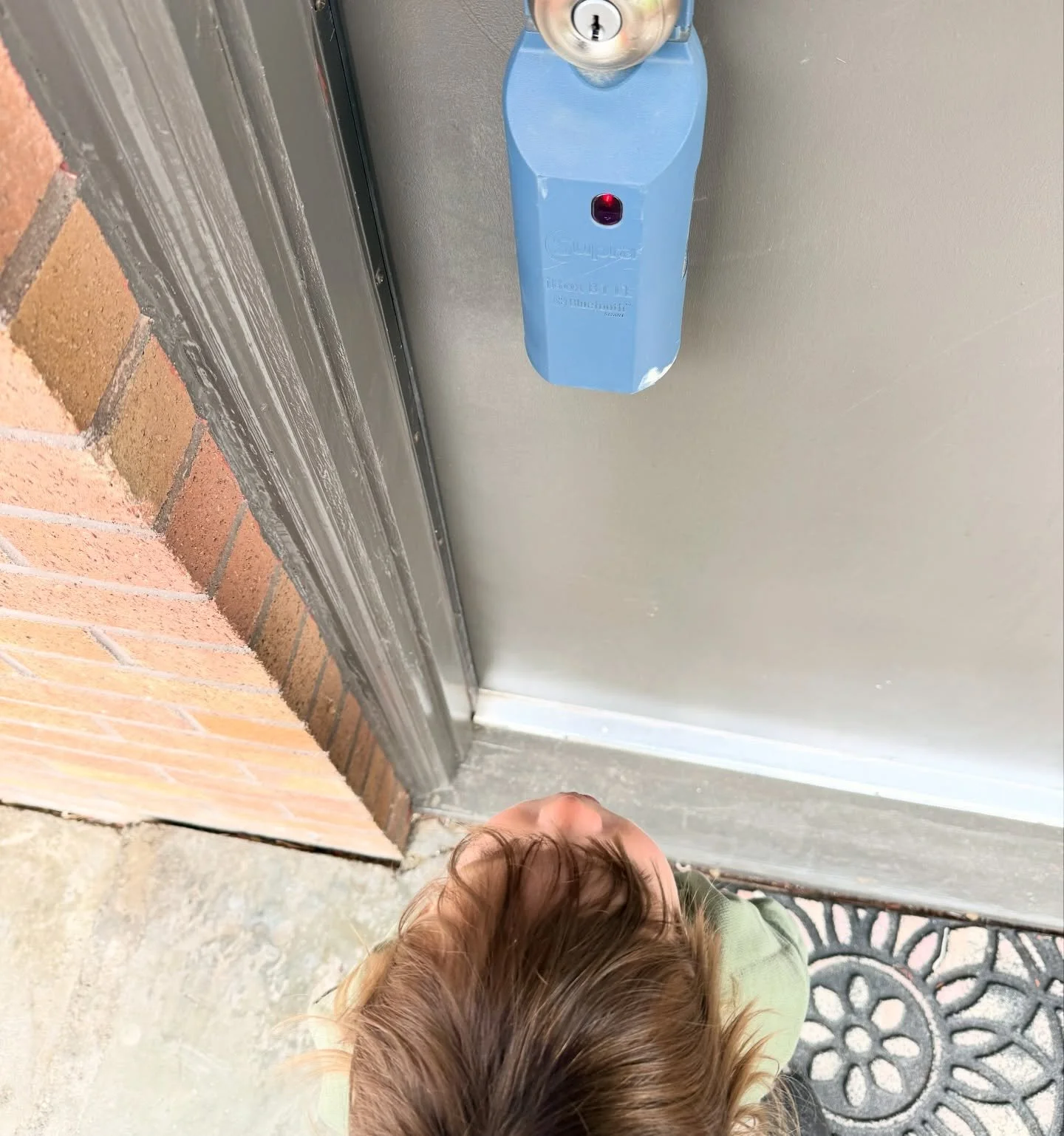 Watching mama open doors&hellip; one house at a time. 🏡🤍
The little moments behind the scenes of helping others find home.