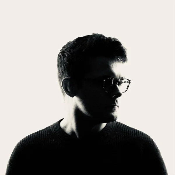 02 2020 She Does - Single.jpg