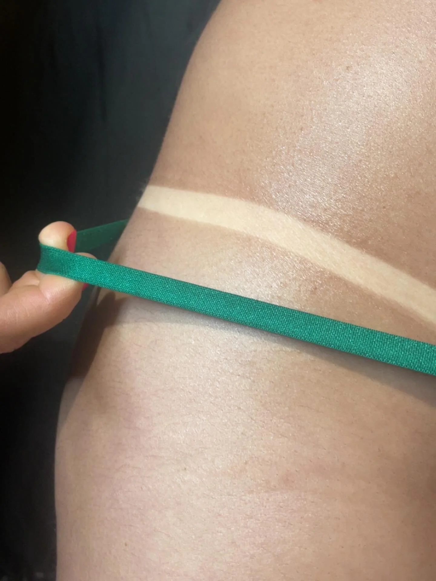 Testing out a new solution on one of my fabulous clients and I AM IN LOVE! Espresso 14% DHA &mdash;for the deepest, darkest tan😍