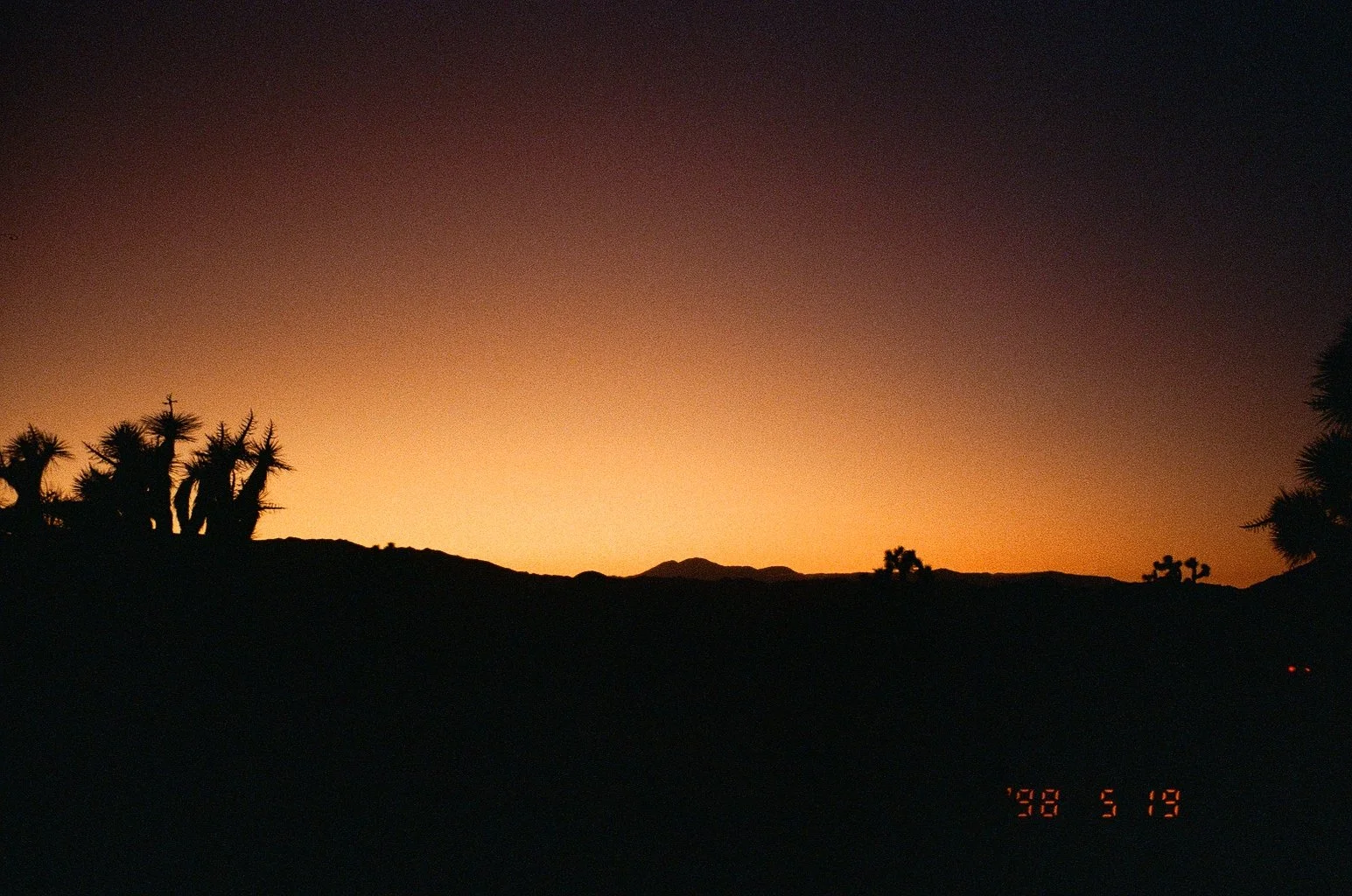 001048000010_10A.jpg