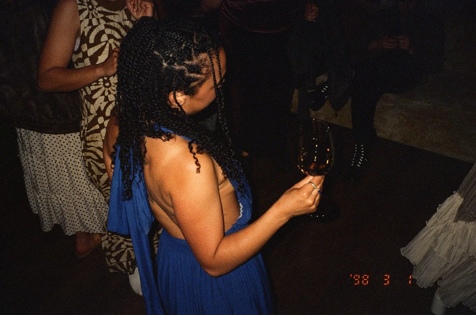 001048000033_33A.jpg