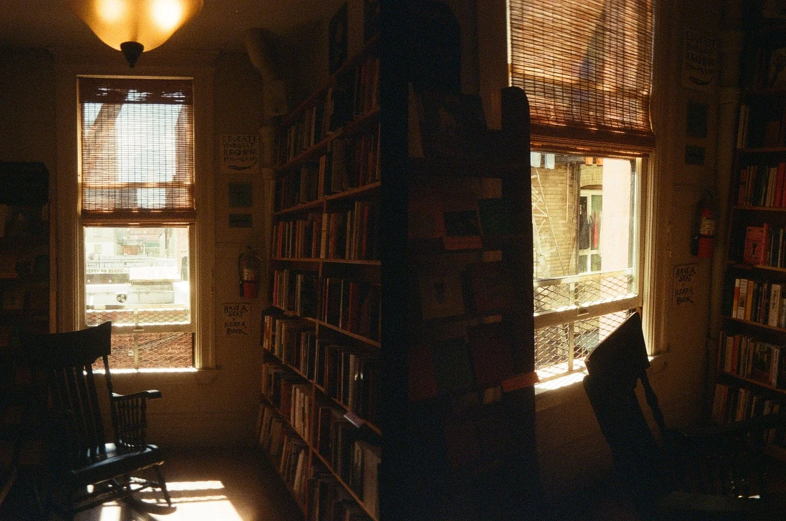 001047990017_17A.jpg
