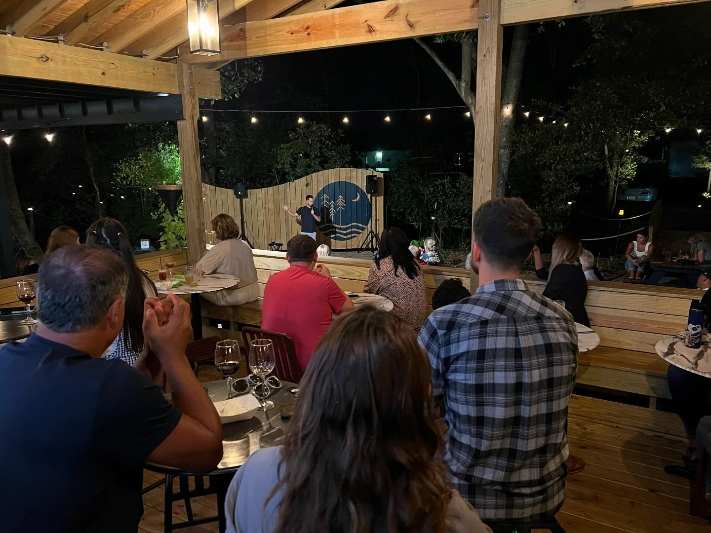 Last night was fun! @thebend_ilm is a dope space check it out if you ever in the area. You won&rsquo;t be disappointed! 

#wilmingtonnc #comedian #followus #mattwhite #mattwhitecomedy #comicworkflow