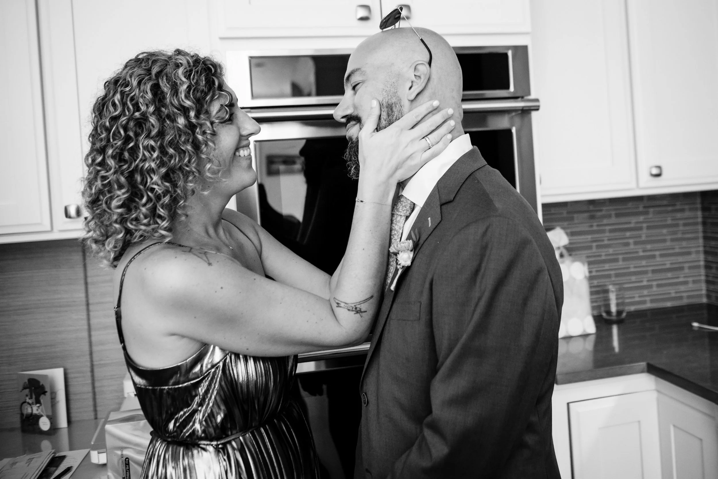 Backyard-Baltimore-Wedding-Portraits-Taryn-and-Evan-Ceremony-5710.jpg