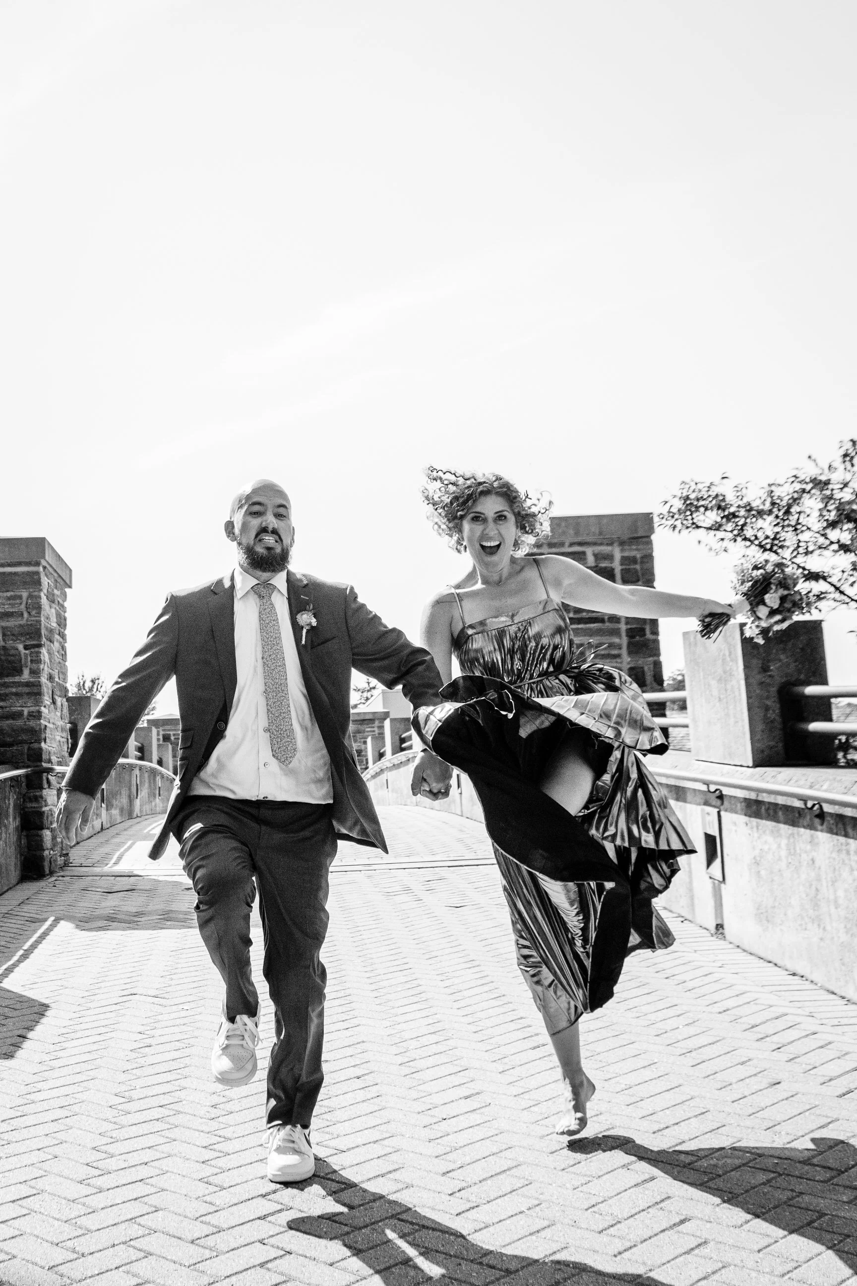 Backyard-Baltimore-Wedding-Portraits-Taryn-and-Evan-8693.jpg