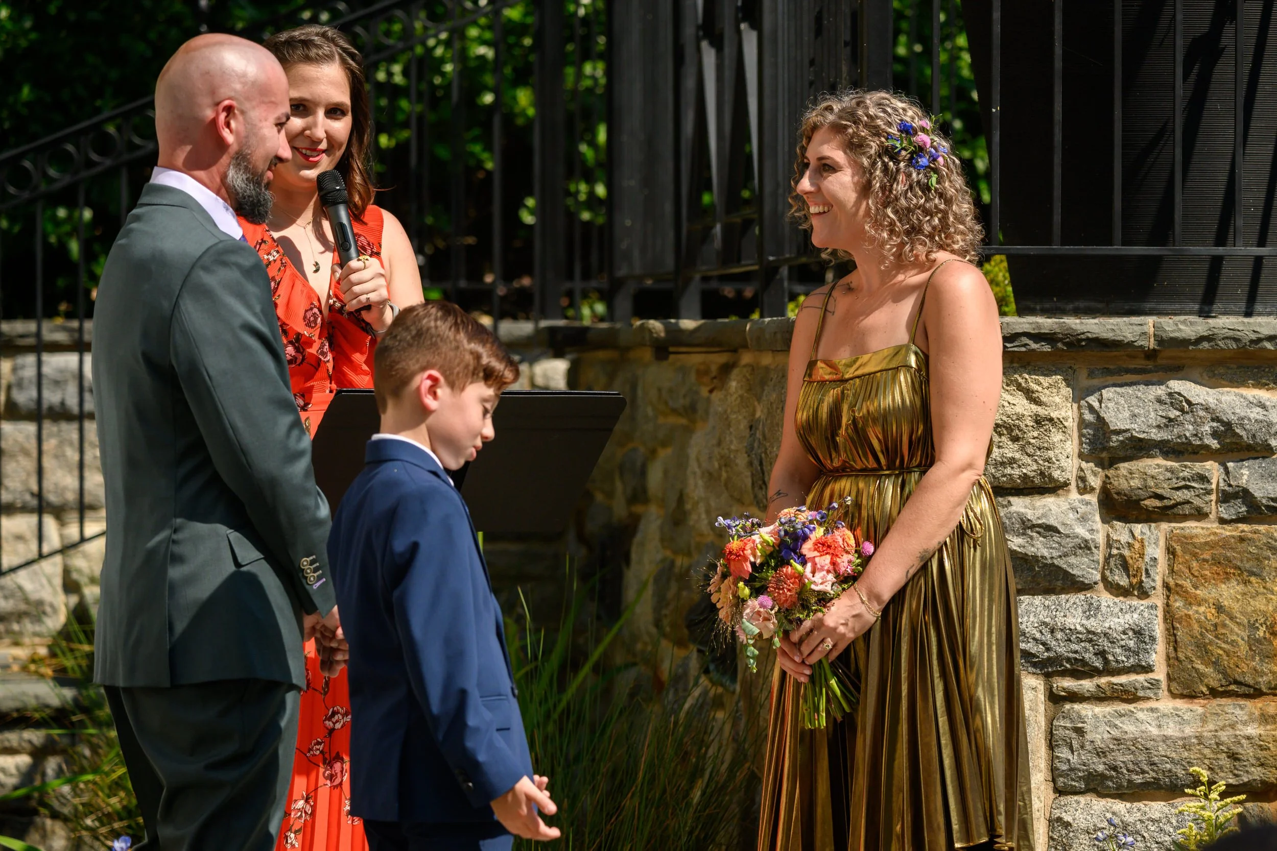 Backyard-Baltimore-Wedding-Portraits-Taryn-and-Evan-Ceremony-7696.jpg
