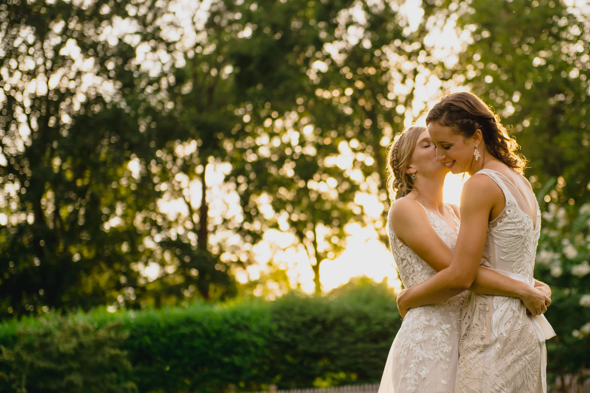 VirginiaBackyardWedding-Hannah&Anna-3198.jpg