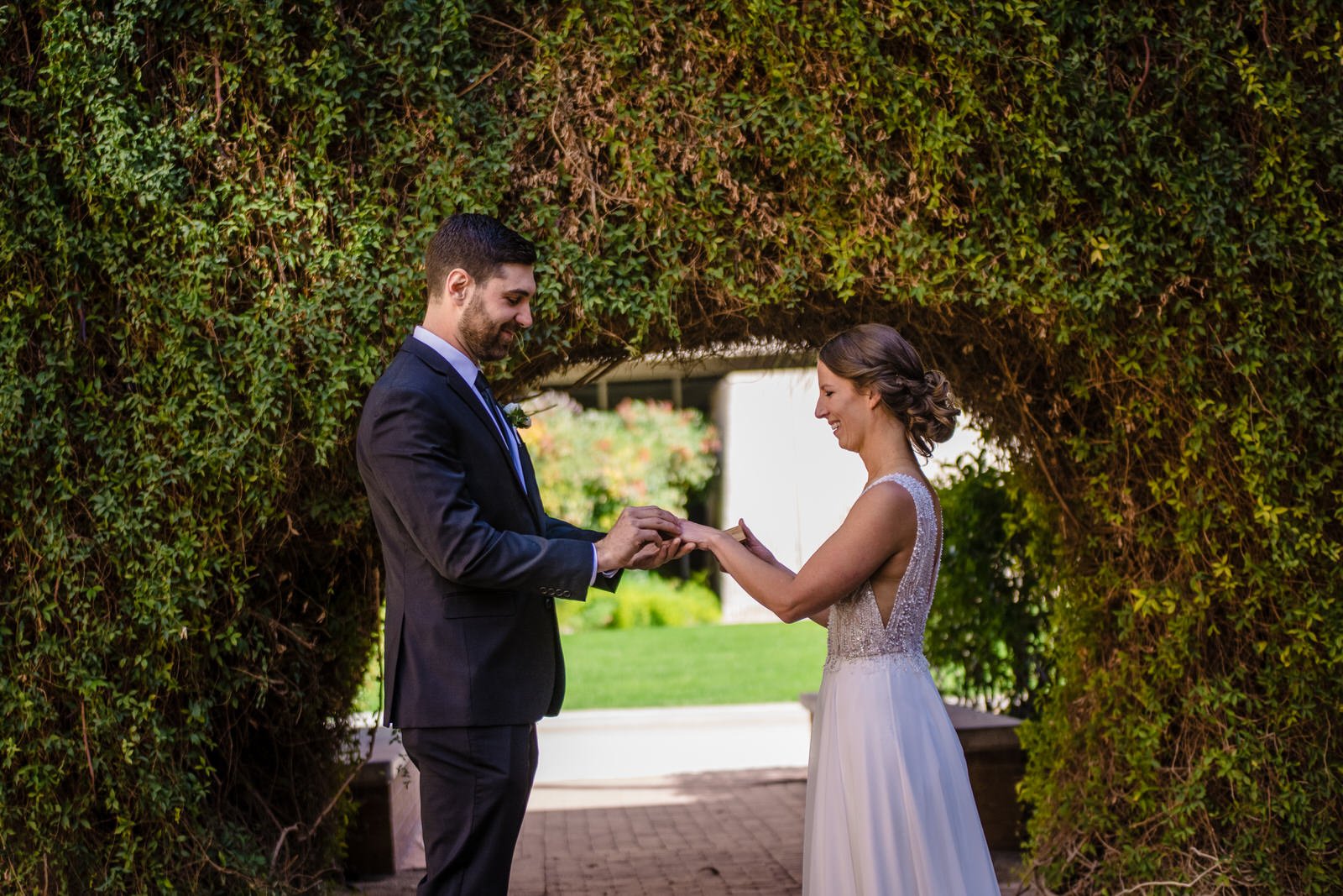 ArizonaElopement-SaguaroNationalPark-CarolineandLuke-Ceremony-3925.jpg