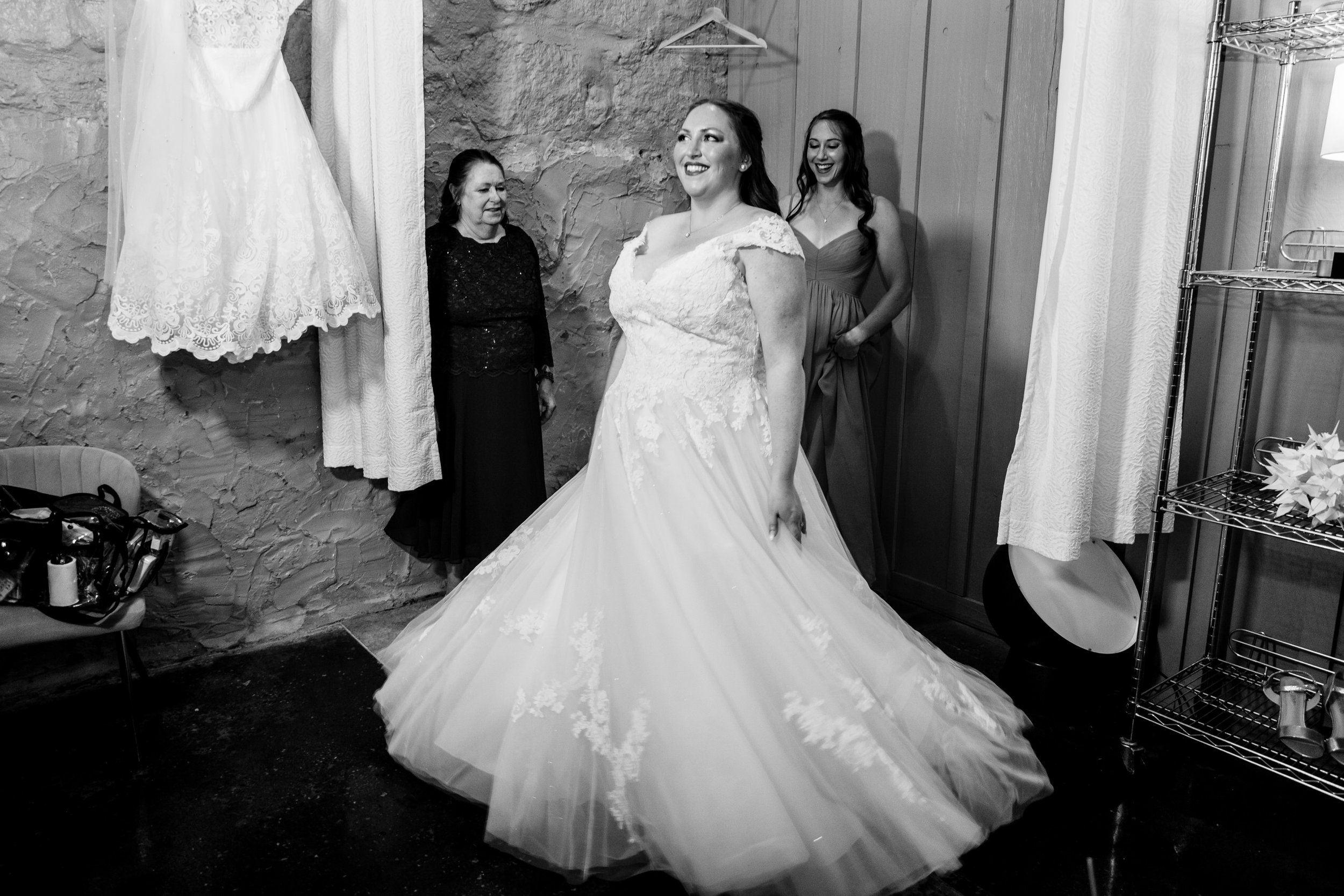 Main-Street-Ballroom-Wedding-Ellicott-City-Maryland-RebeccaandChris-Getting-Ready-9591.jpg