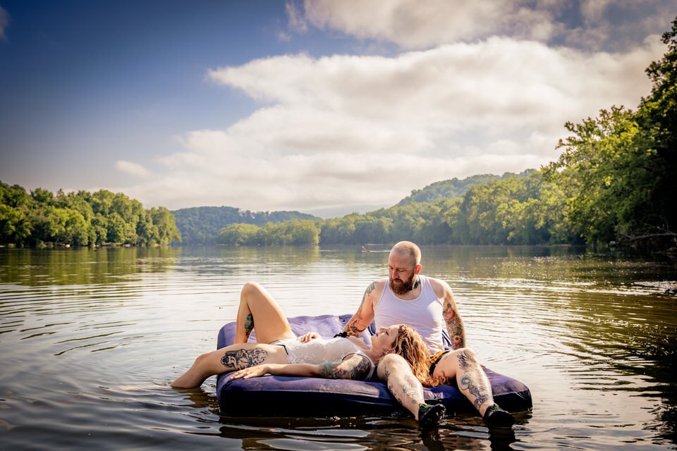 Shennadoah-River-West-Virginia-Engagement-Rachelle&Chris-7515.jpg
