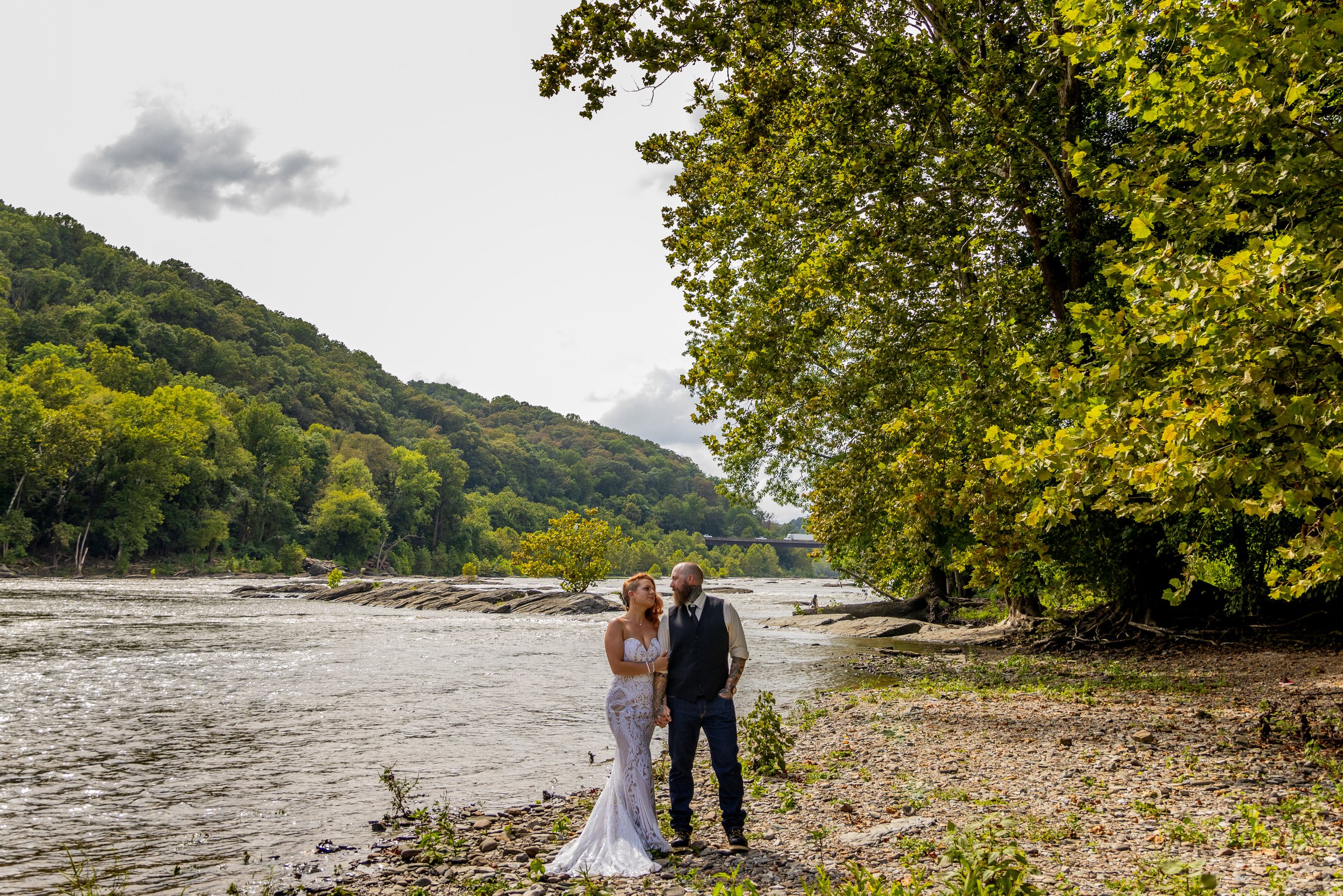 West_Virginia_Wedding_Rachelle&Chris_Love_and_Adventure_Photography-1545.jpg