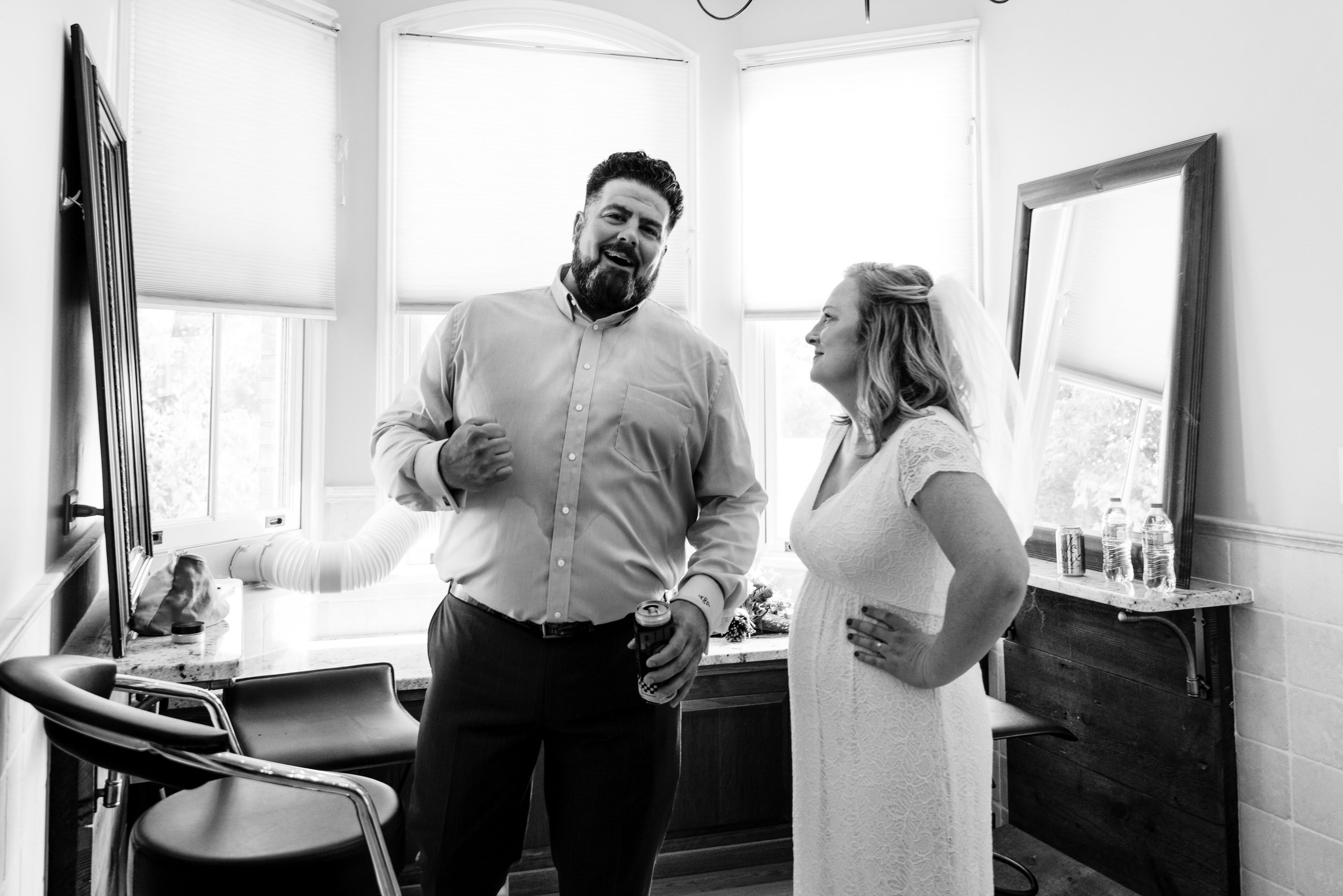 Walkers_Overlook_Wedding_Frederick_Maryland_Wedding_Photographer_Dillion&Keegan_Getting_Ready-9583.jpg