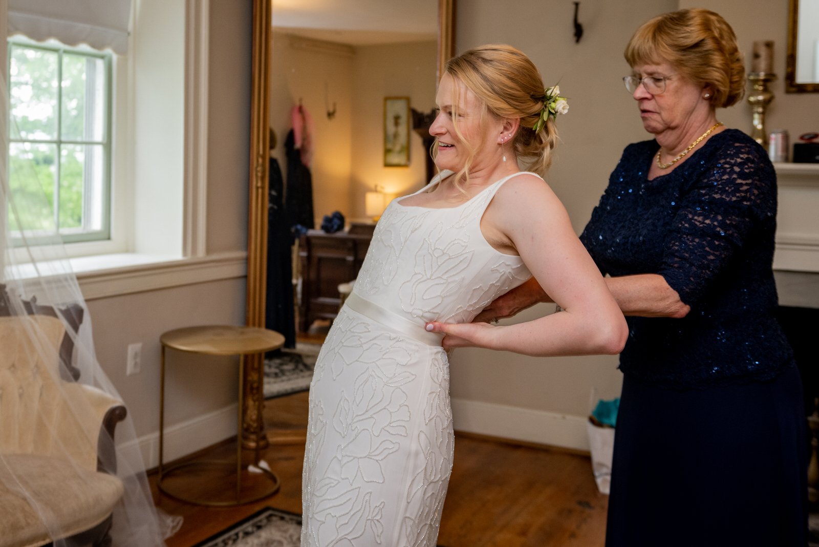 Springfield_Manor_Wedding_Sarah&Kevin_Getting_Ready-1539.jpg