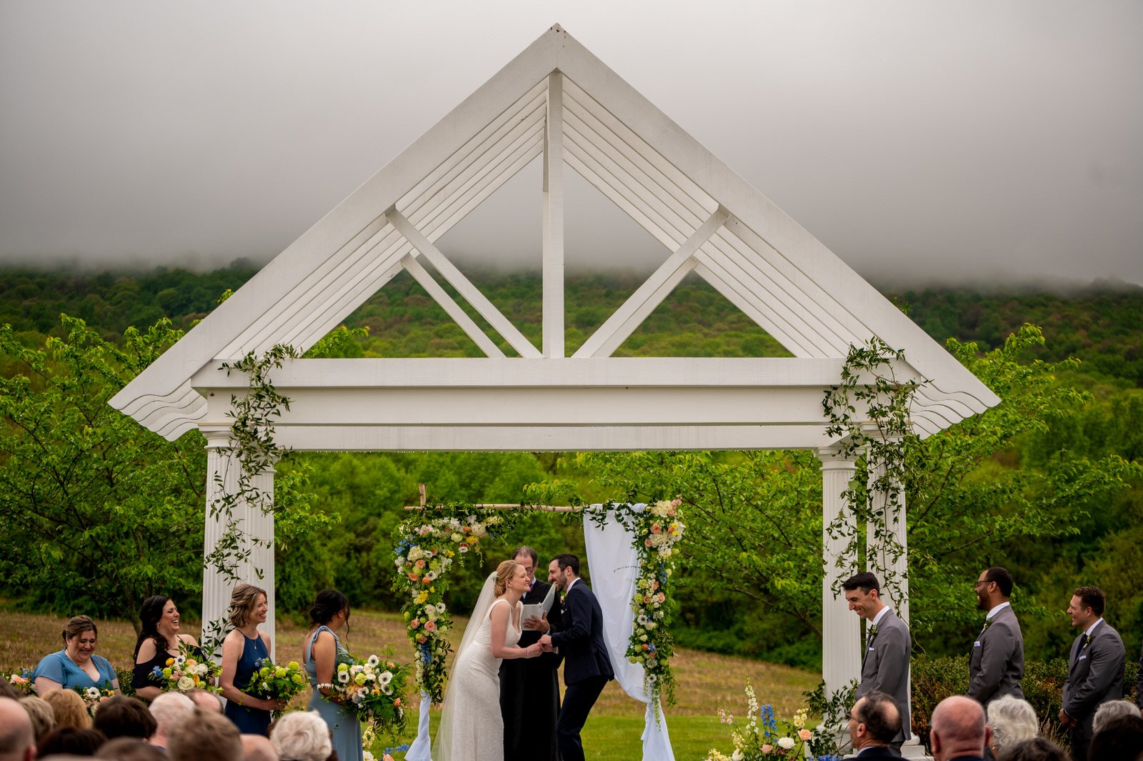 Springfield_Manor_Wedding_Sarah&Kevin_Outdoor_Ceremony-0984.jpg