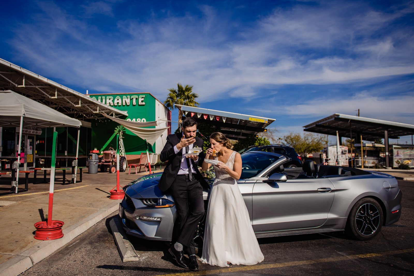 ArizonaElopement-SaguaroNationalPark-CarolineandLuke-HotDogs-5434.jpg