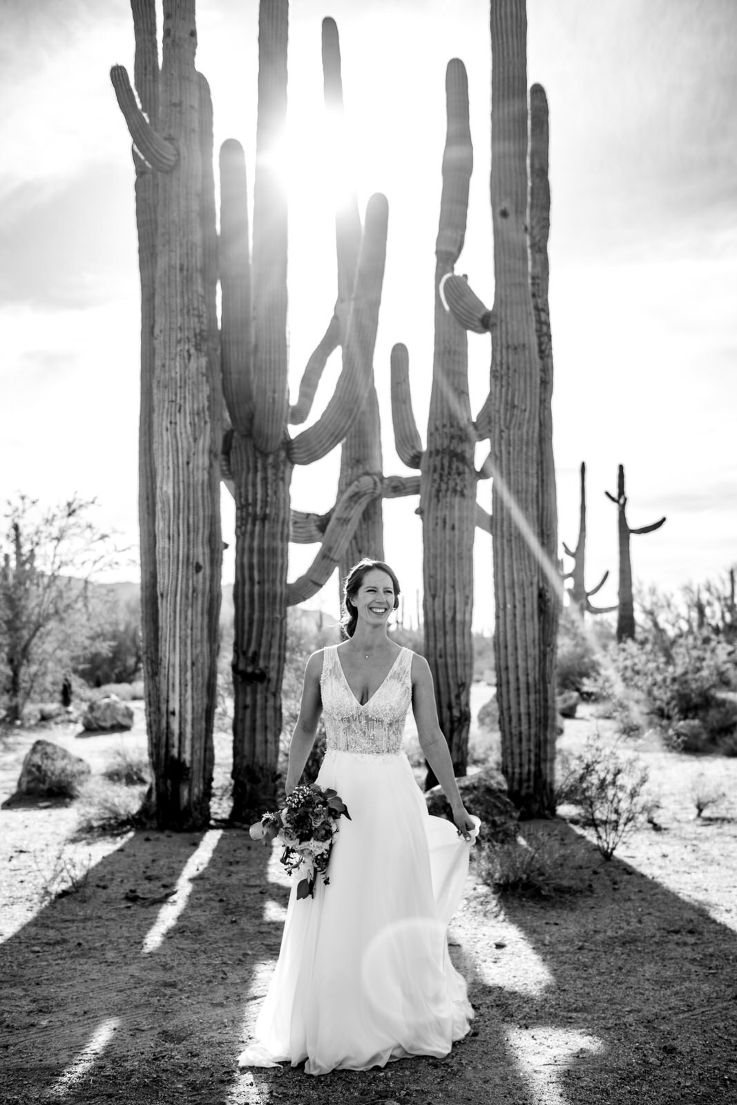 ArizonaElopement-SaguaroNationalPark-CarolineandLuke-Saguaro-5573.jpg