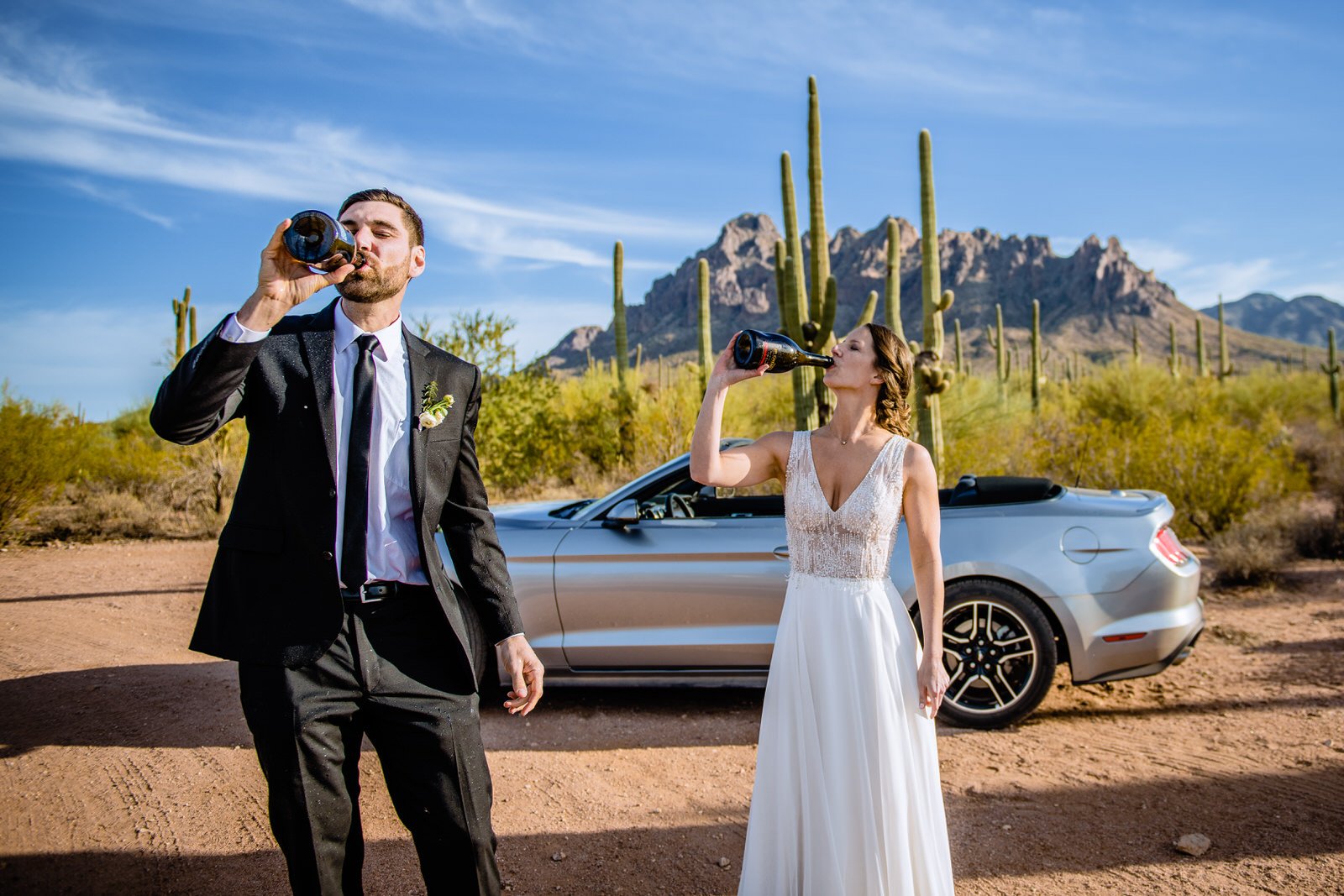 ArizonaElopement-SaguaroNationalPark-CarolineandLuke-Saguaro-5939.jpg